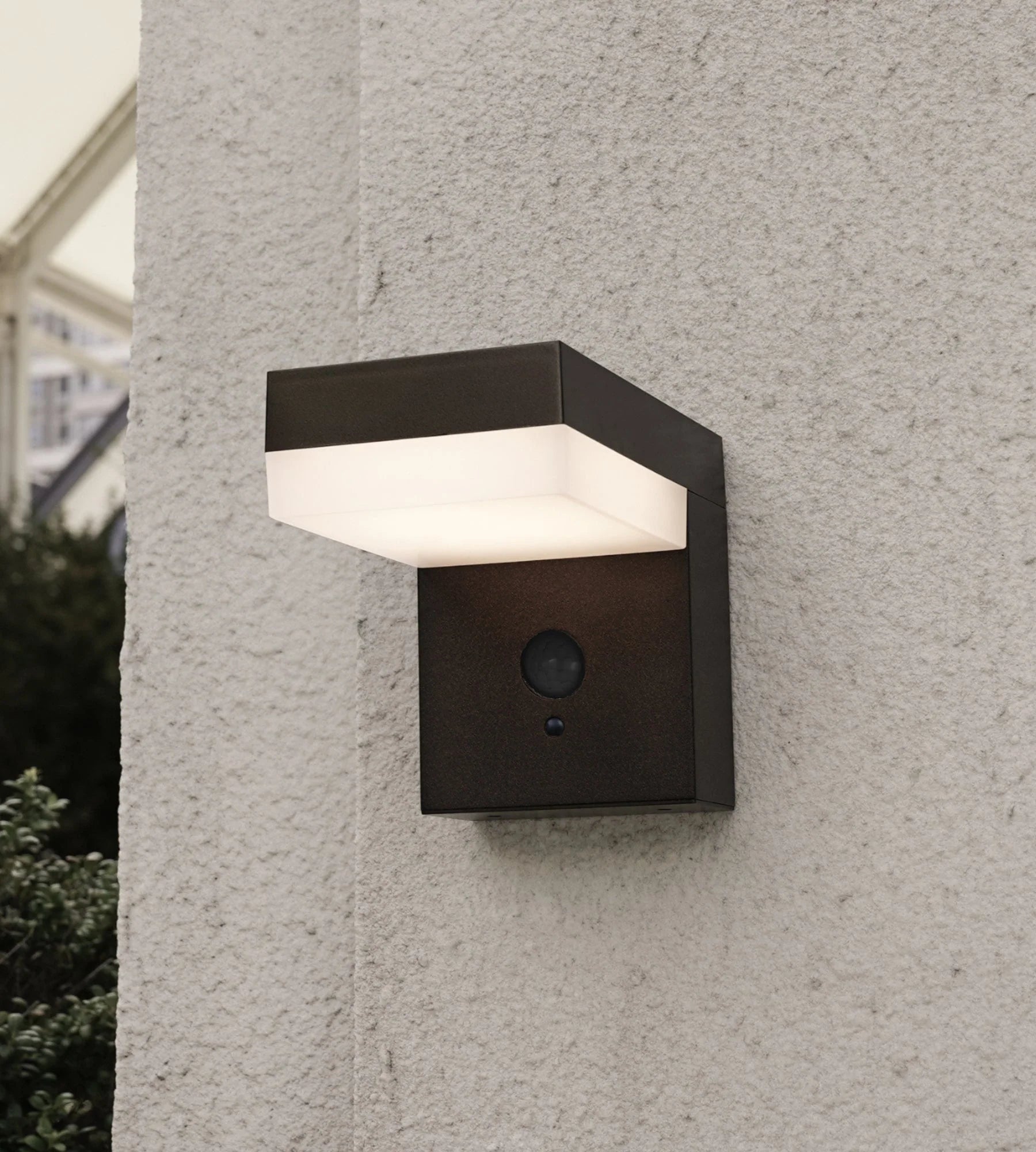 Applique Led extérieur solaire VENUS - Détecteur de mouvements - 3 modes d'éclairage 100 à 1000 lumens - Lumihome