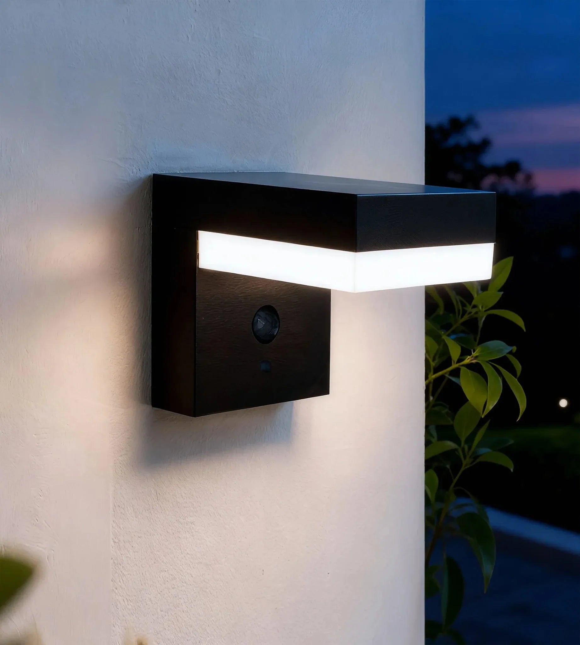 Applique Led extérieur solaire VENUS - Détecteur de mouvements - 3 modes d'éclairage 100 à 1000 lumens - Lumihome