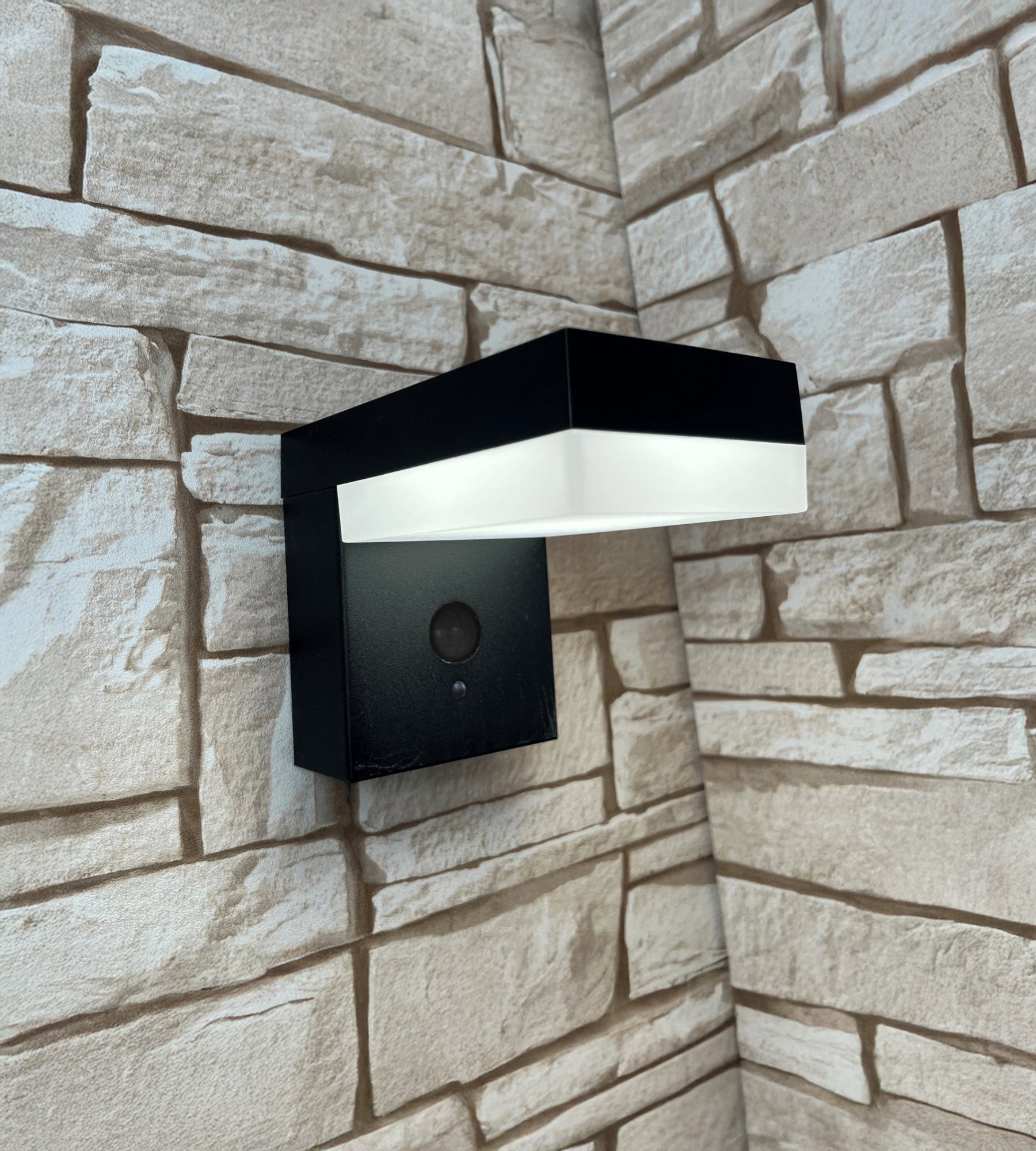 Applique Led extérieur solaire VENUS - Détecteur de mouvements - 3 modes d'éclairage 75 à 600 lumens - Lumihome