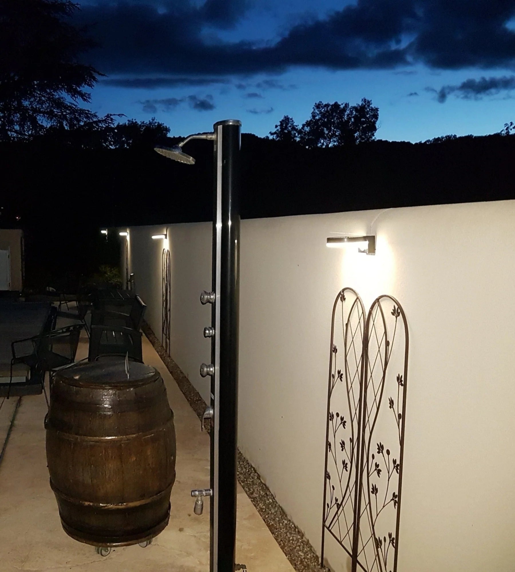 Applique Led extérieure solaire DAYTONA - Détecteur de mouvements - 3 modes d'éclairage 75 à 600 lumens - Lumihome