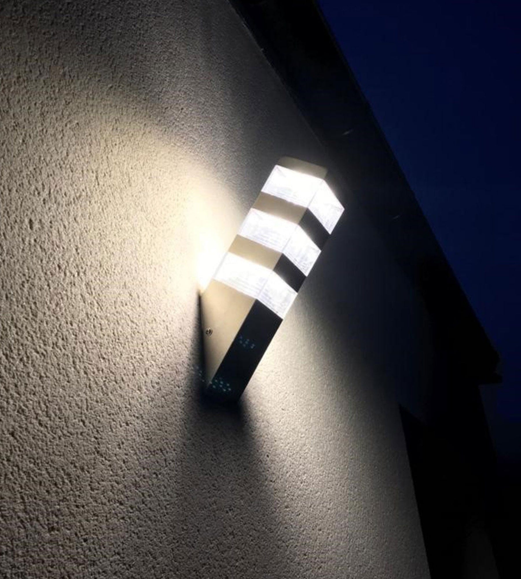 Applique murale extérieure LED Pyramide, 1500 lumens - 48 leds