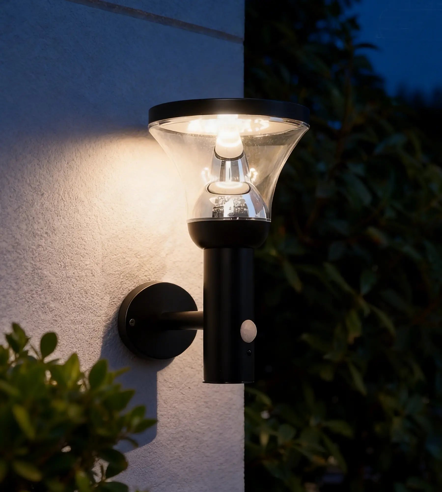 Applique Led solaire DIVA - Détecteur de mouvements - 3 modes d'éclairage 75 à 600 lumens - Lumihome