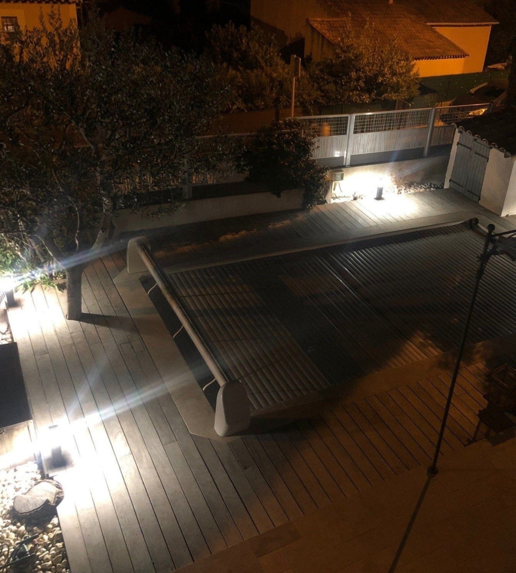 Borne Led Pyramide abords de piscine - 12V - 1000 lumens - 4000K