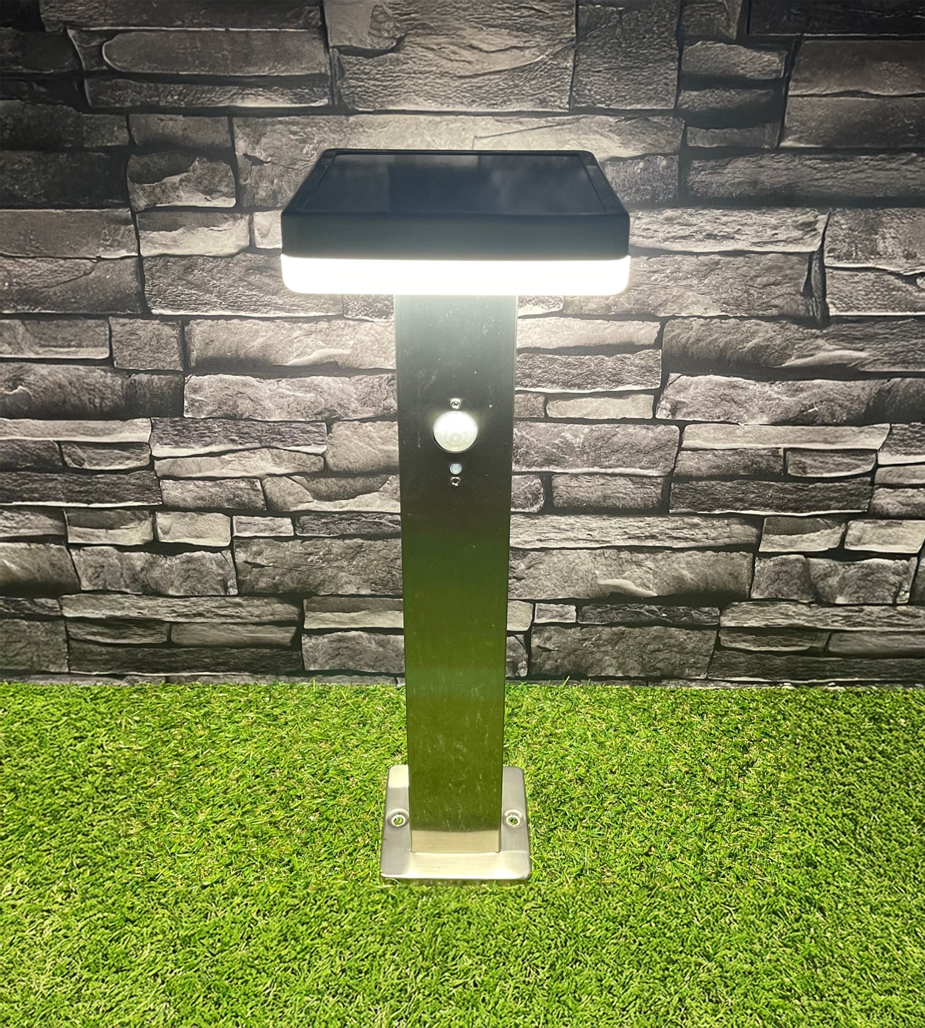 Borne Led solaire SPELLO - Lumihome