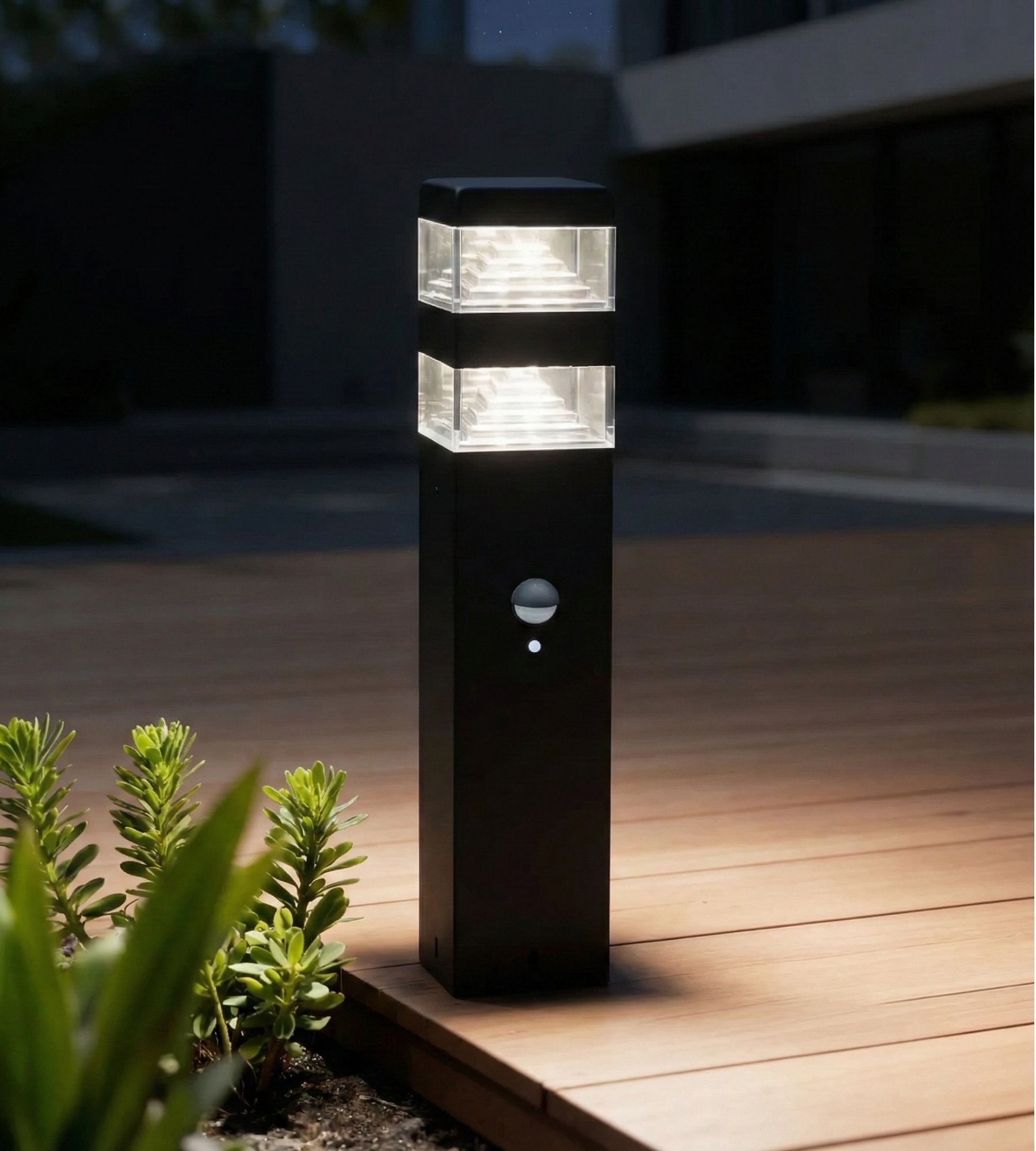Borne Pyramide 1000 lumens avec détecteur - Lumihome