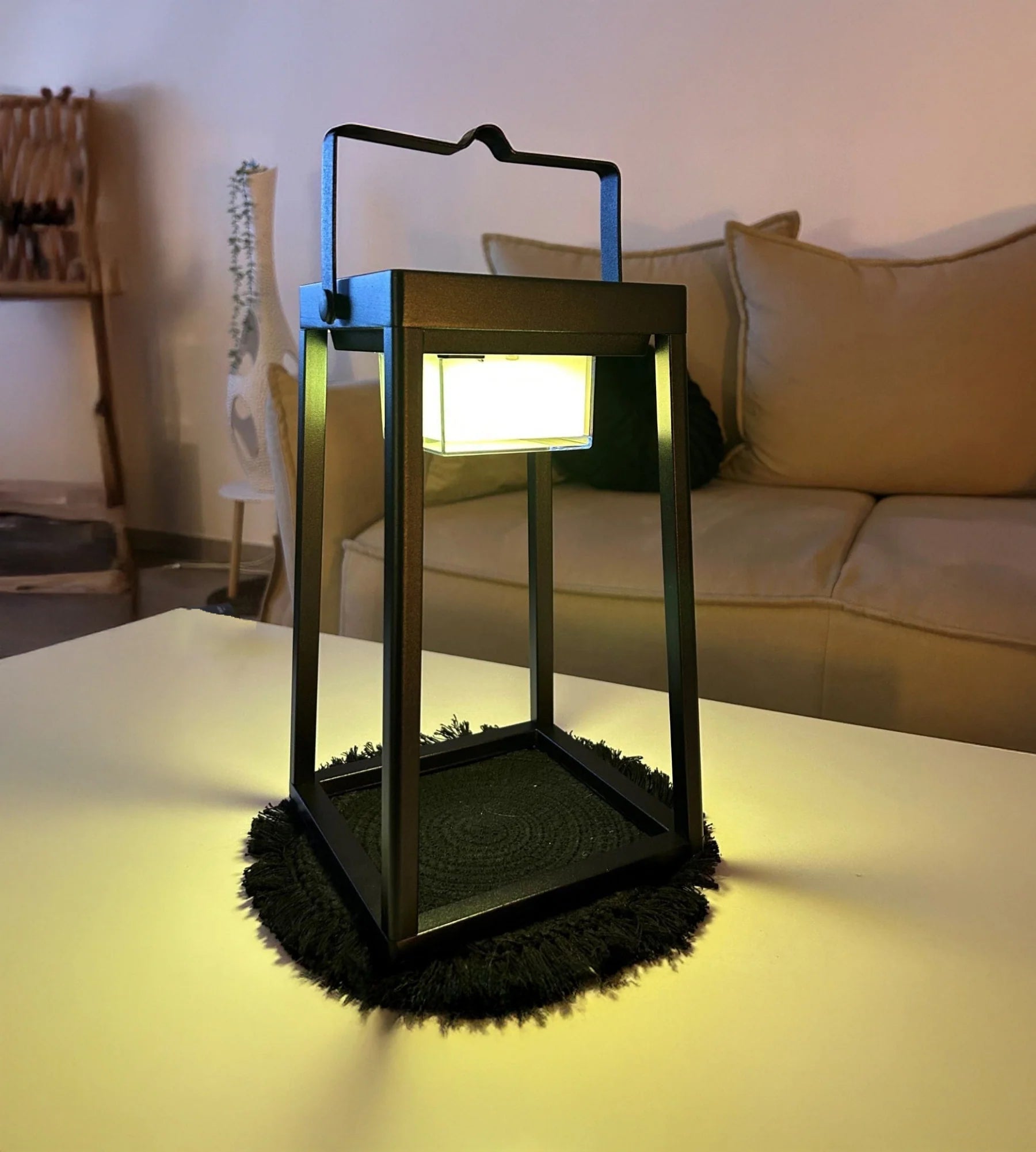 Lanterne Led solaire & Usb connectée EVADE - RGB+CCT - Pilotable avec smartphone - Intérieur & Extérieur - Lumihome