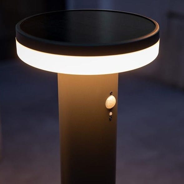 Borne Led solaire noire ALTO - Détecteur de mouvements - 3 modes d'éclairage de 150 à 1000 lumens - Lumihome