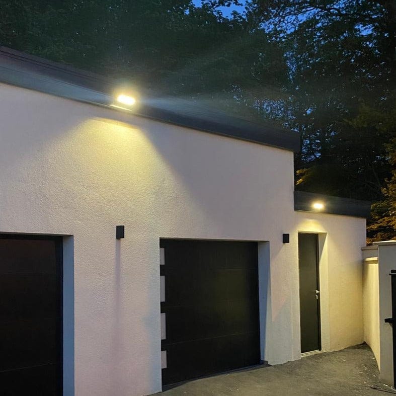 Projecteur led solaire ultra–puissant POWER–2000 - Détecteur de mouvements - 3 modes d'éclairage 200 à 1800 lumens - Lumihome