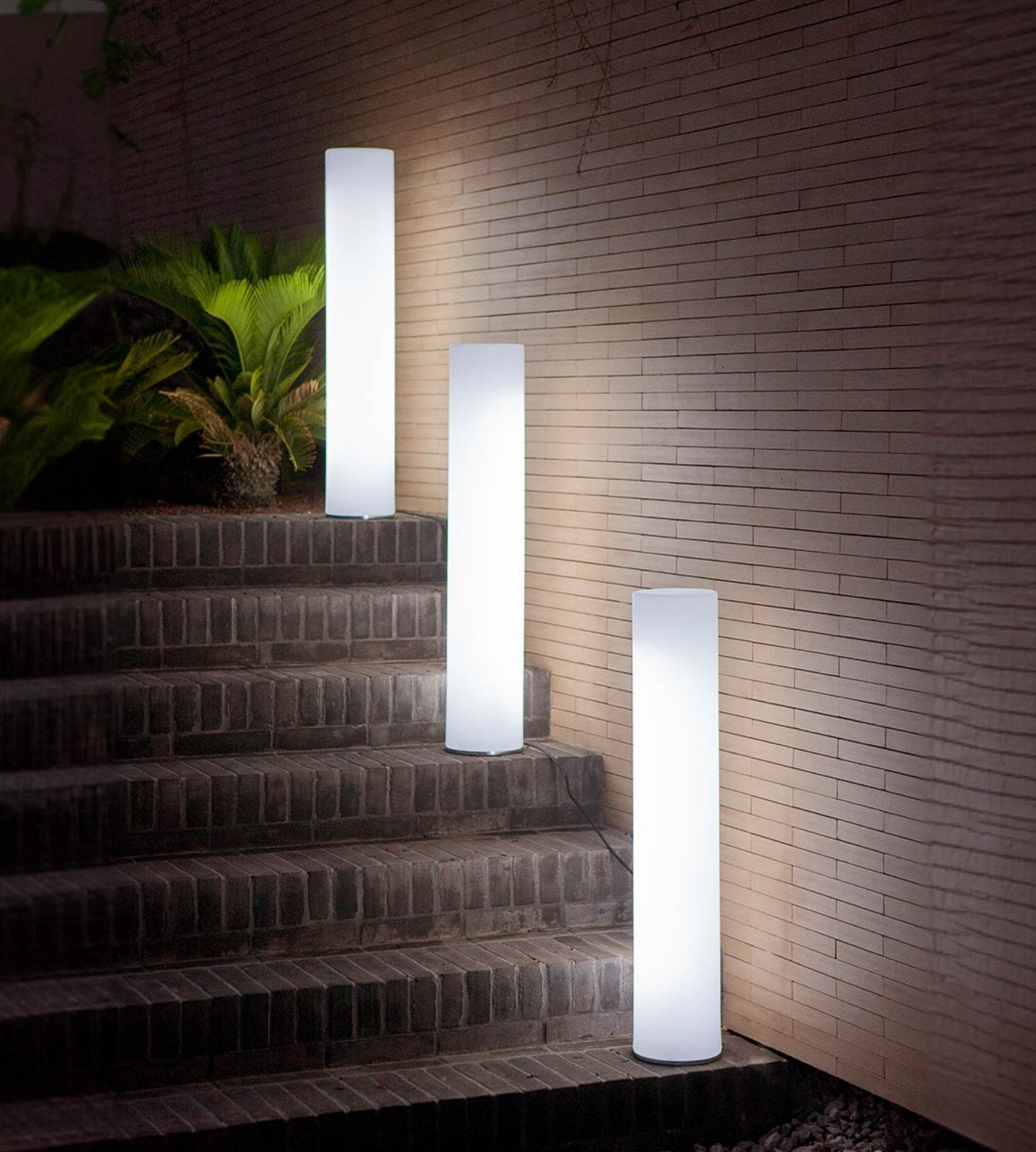 Wiederaufladbare Design-Stehleuchte FITY - Innen- und Außenbereich - Leuchtstoffröhren - Lumihome