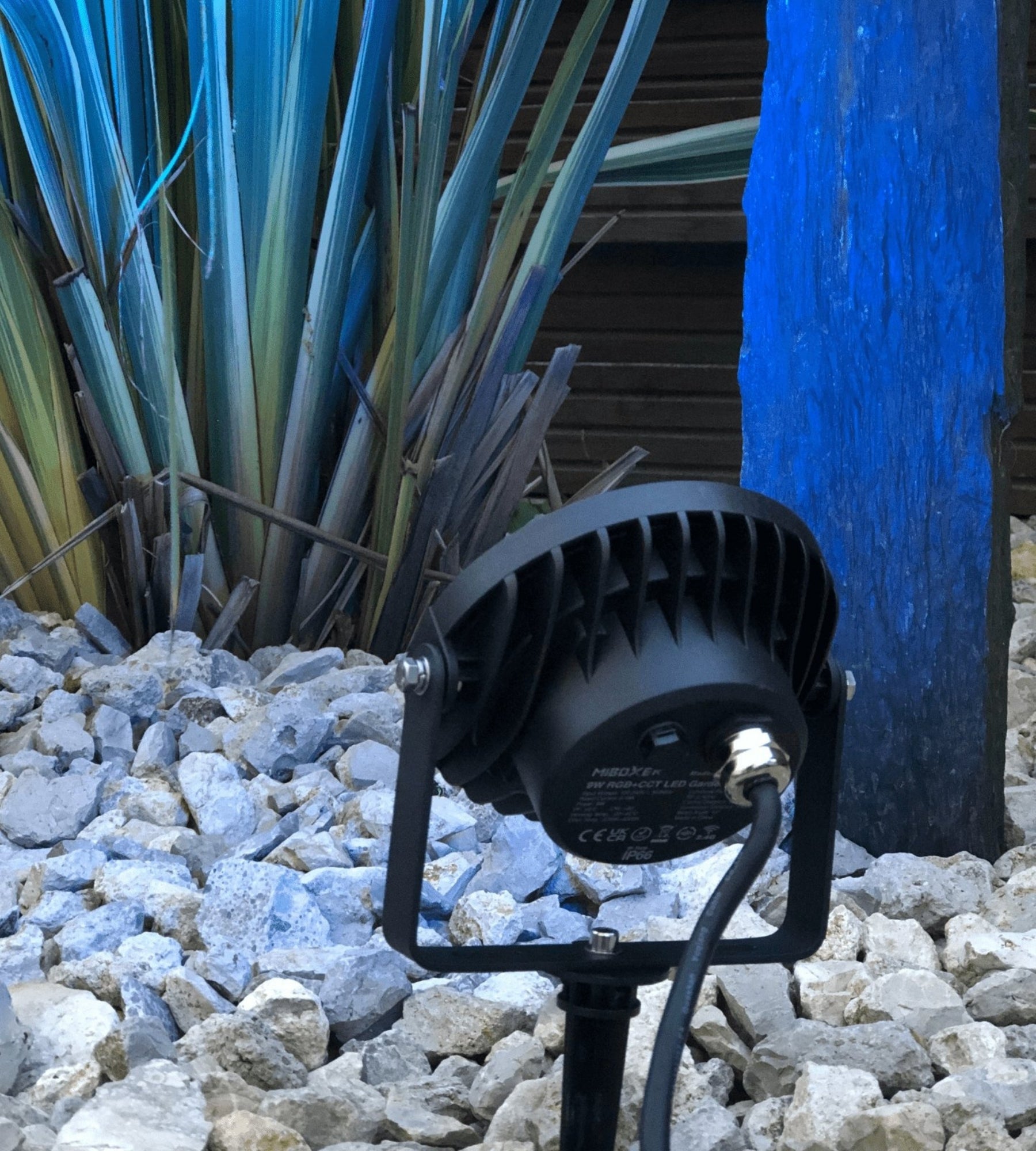 Fernbedienbarer Spot-Pfahl RGB/CCT 9W - FUTC02 - 230V - Ø 13.3 cm - Fernbedienung nicht enthalten