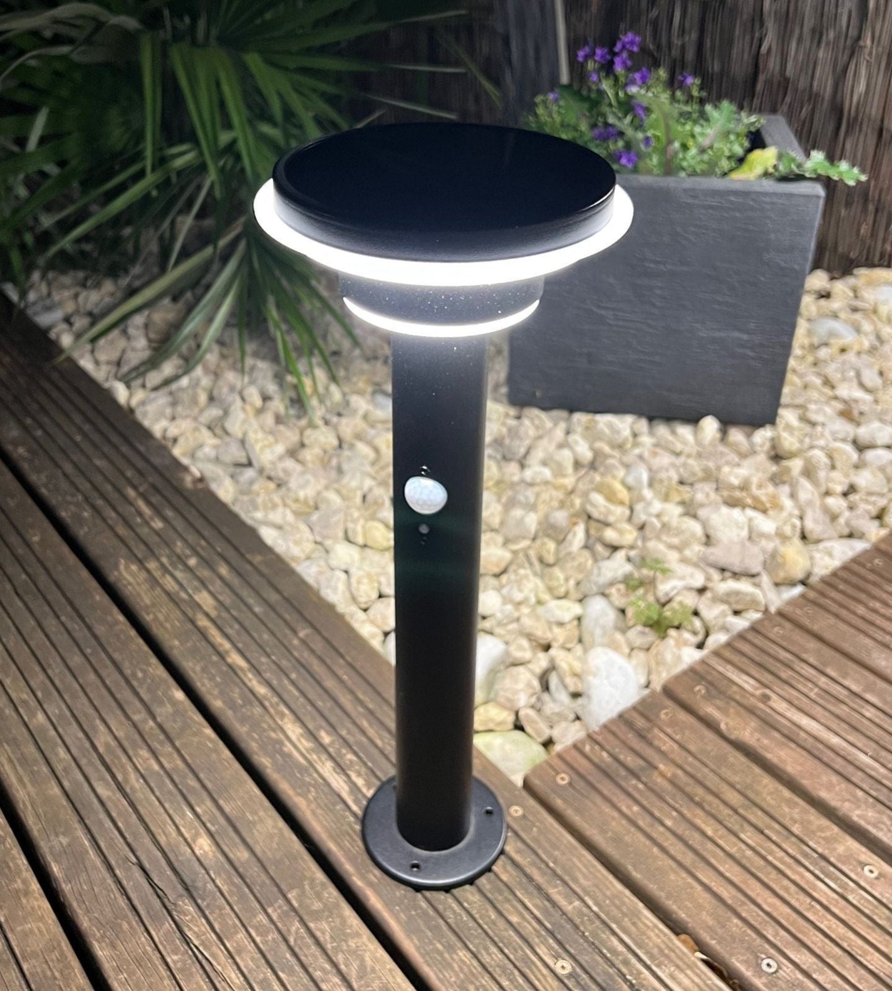 GENOVA solar LED bollard - Motion detector - 3 lighting modes 100 to 1000 lumens