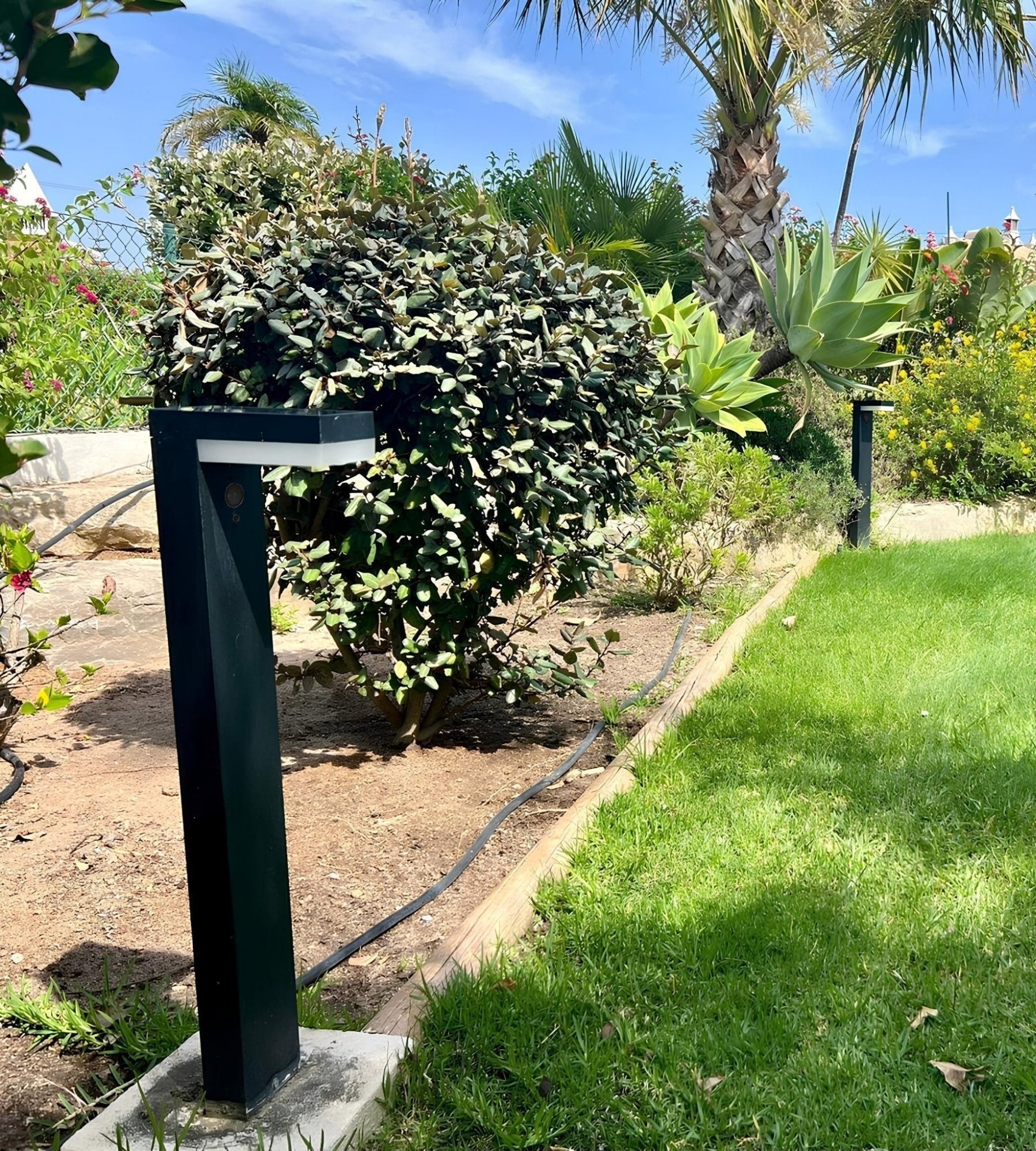 VENUS Solar Led Bollard - Motion detector - 3 lighting modes 75 to 600 lumens - Lumihome