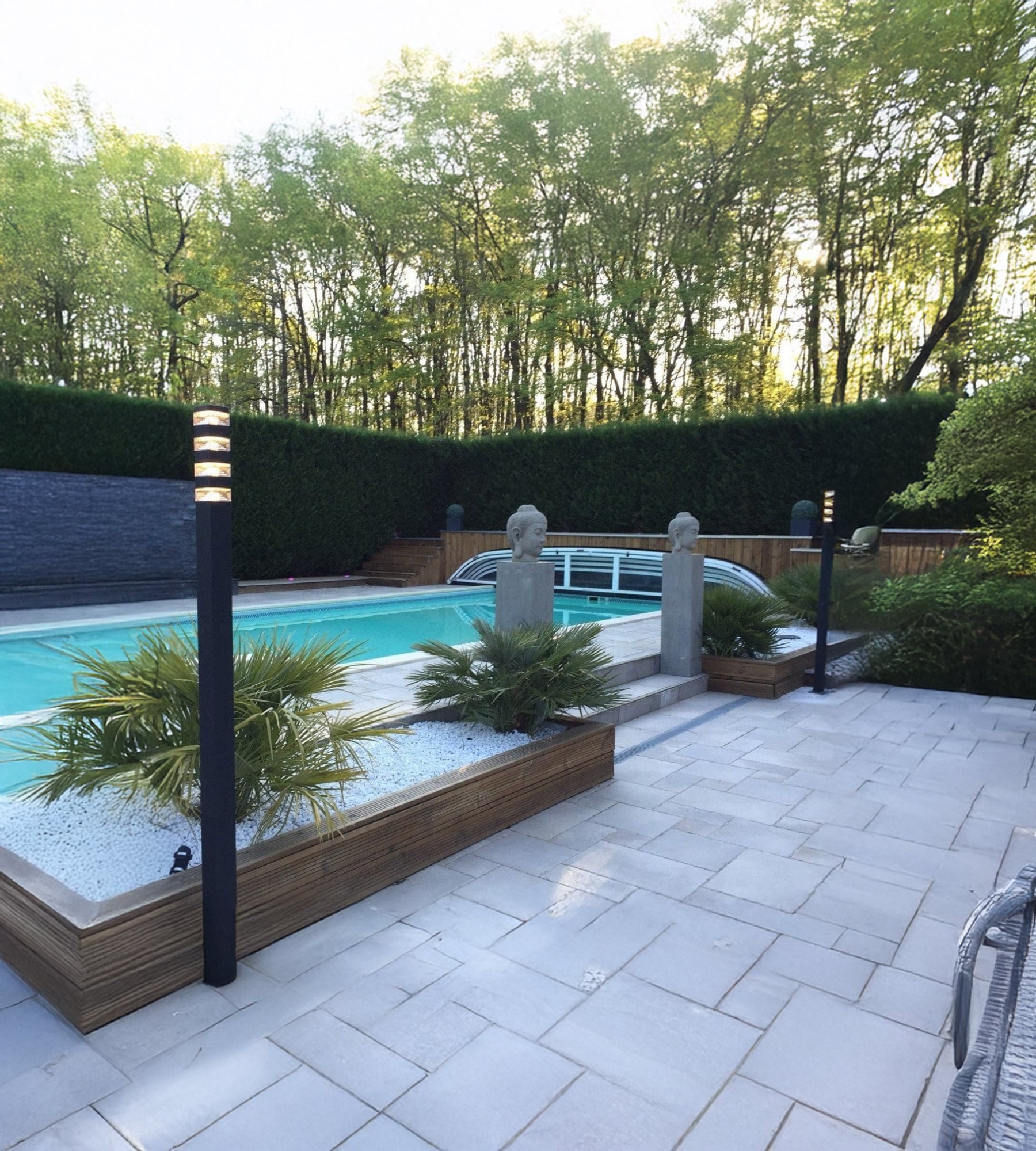 Pyramid floor lamp 2000 lumens - 64 Leds - 230V - Height 2 meters - Modular