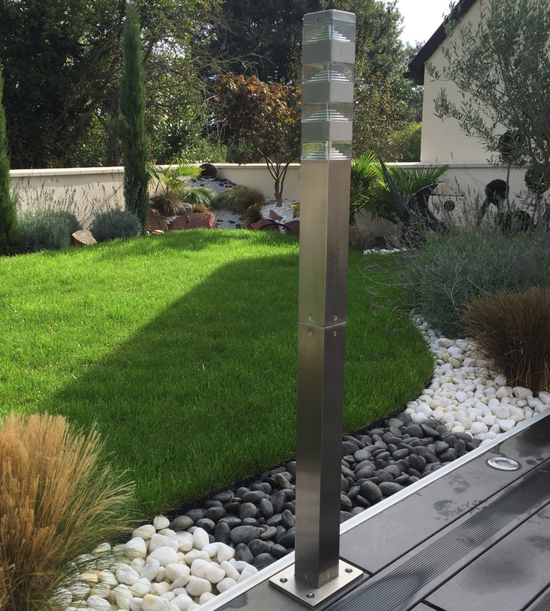 Pyramid Floor Lamp 64 Leds - 230V - Height 2 meters - Modular - Lumihome