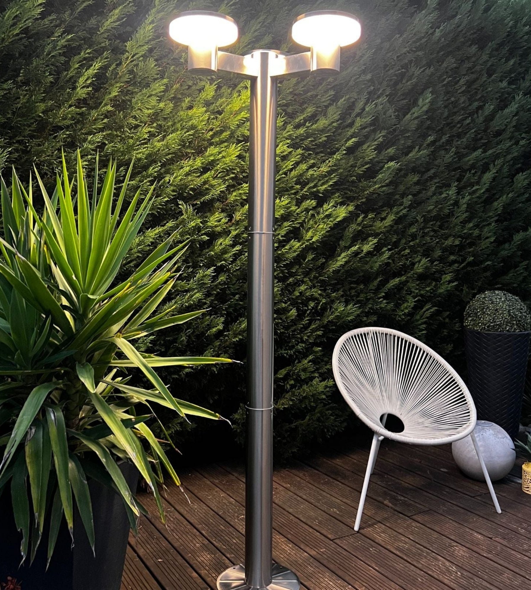 Led solar floor lamp ALTO 3000 - Height 2m - Remote controllable - 300 to 3000 lumens