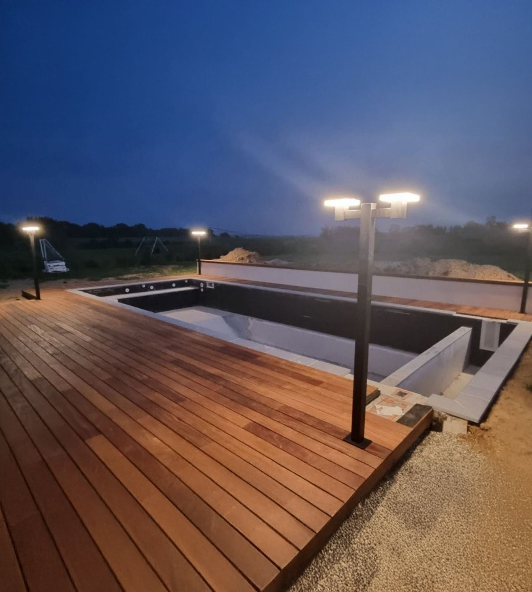 SUN-2000 Led solar floor lamp - Adjustable height 1.20m or 2m - 200 to 2000 lumens - Remote controllable