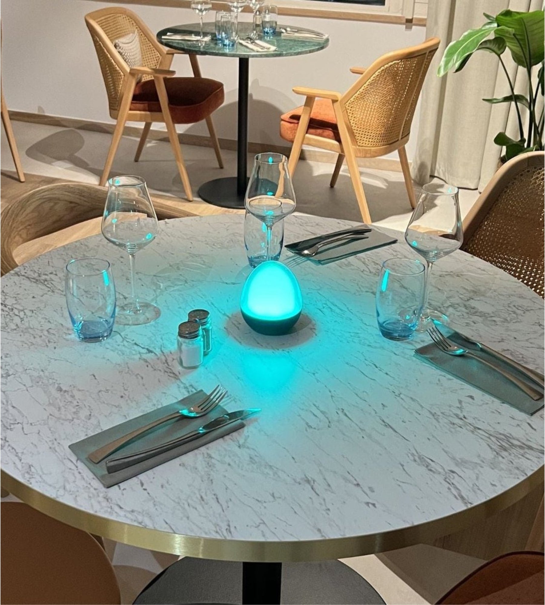 JOY LED table lamp - Wireless & usb - RGB+CCT - 40 to 400 lumens - Lumihome