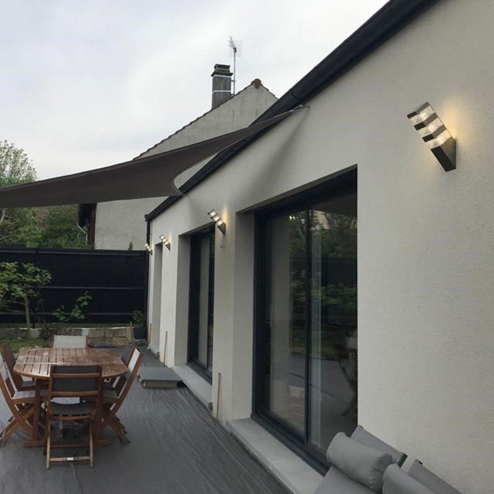 Led Pyramid wall lamp 64 leds - 230V - 1500 lumens - 4000K - Lumihome-France.com