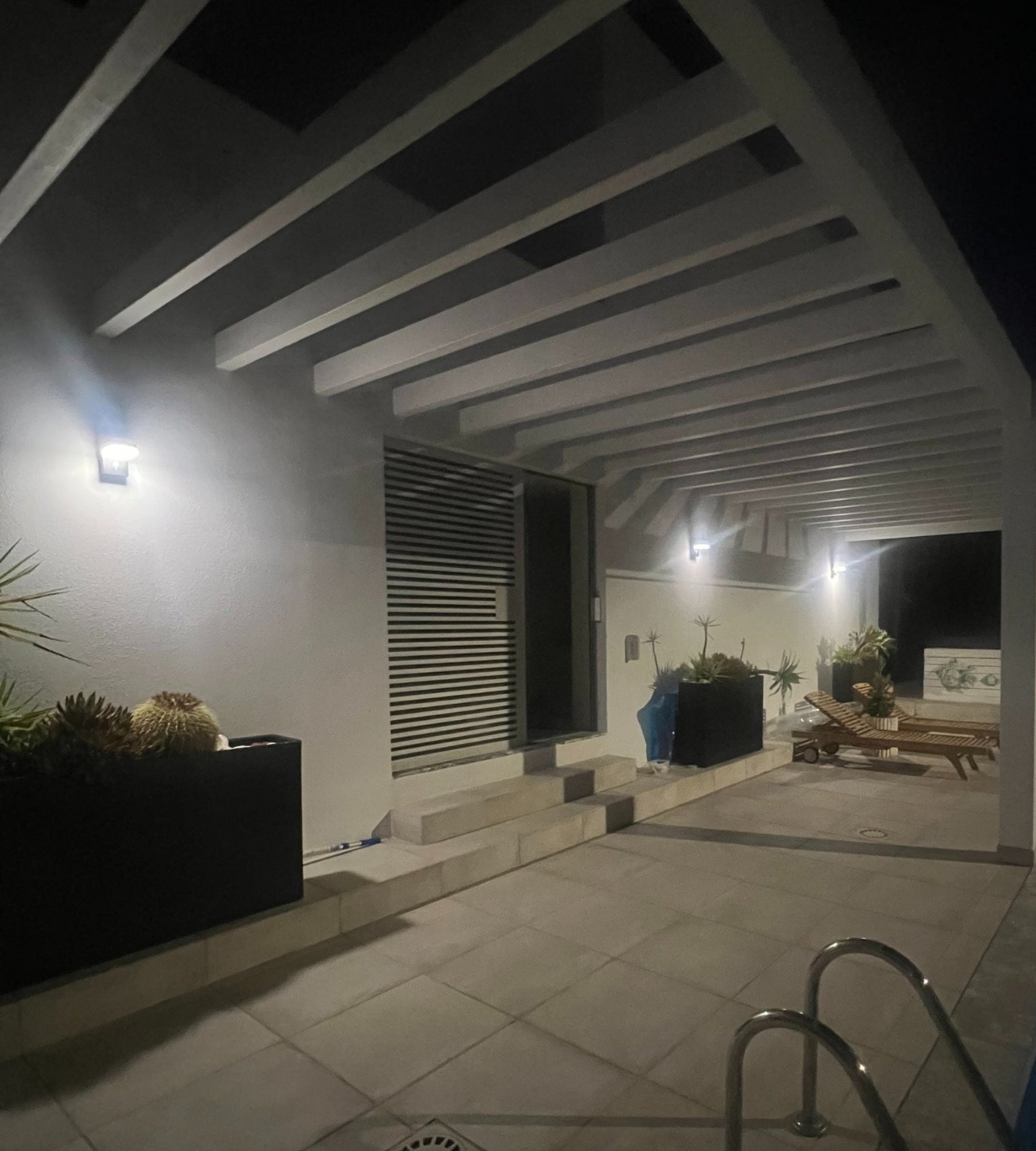 VENUS aplique Led solar exterior - Detector de movimiento - 3 modos de iluminación de 75 a 600 lúmenes - Lumihome