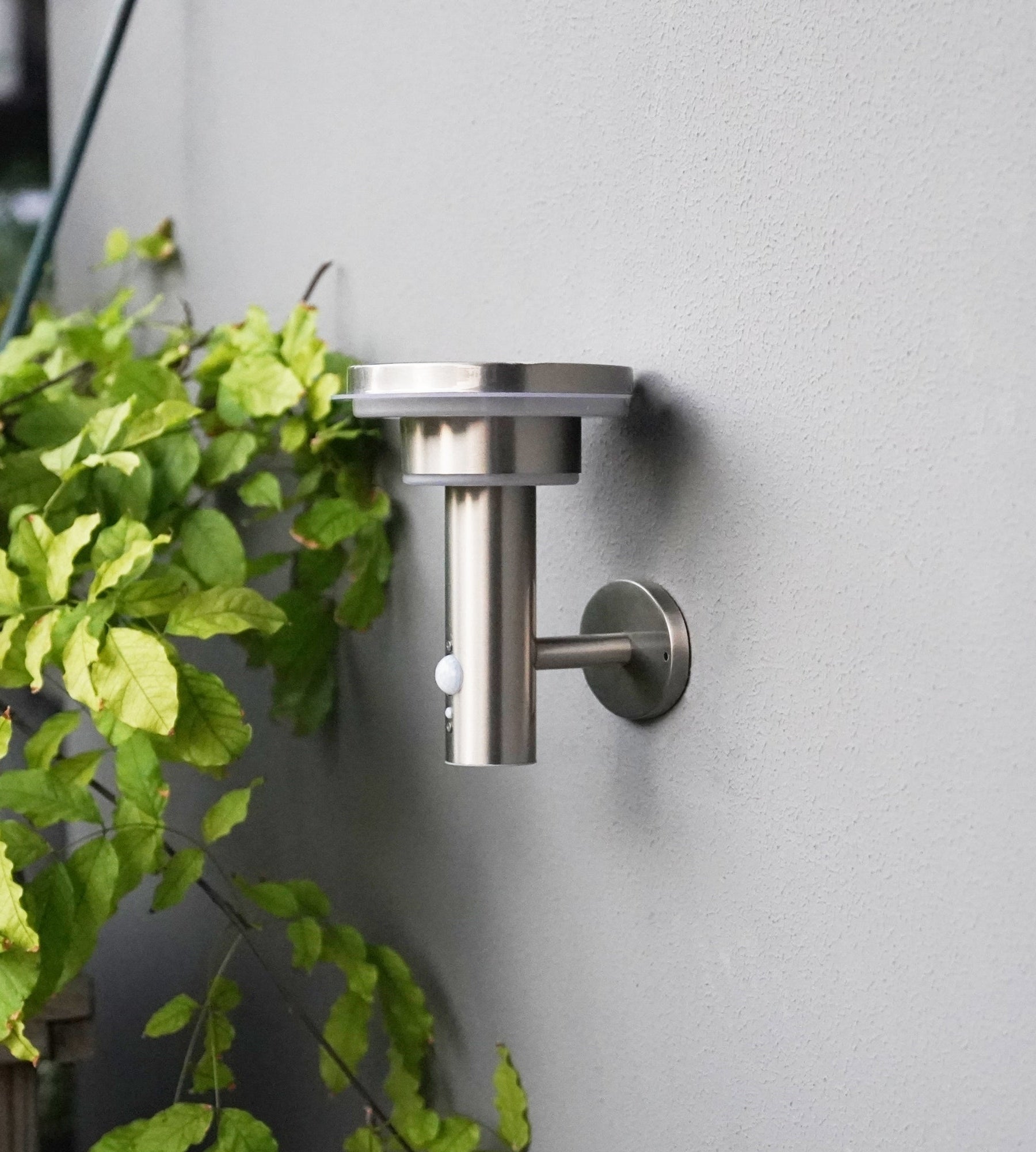 GENOVA solar Led lámpara de pared - Detector de movimiento - 3 modos de iluminación 75 a 600 lúmenes - Lumihome