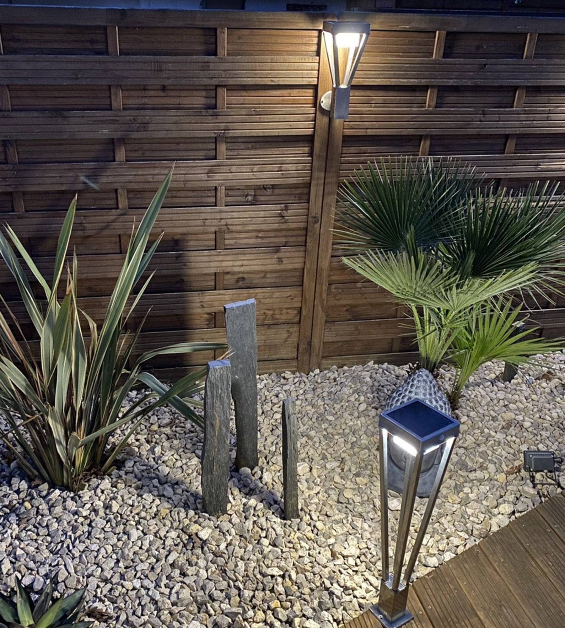 Lámpara exterior Led solaire LUXOR - Detector de movimiento - 3 modos de iluminación de 75 a 600 lúmenes - Lumihome