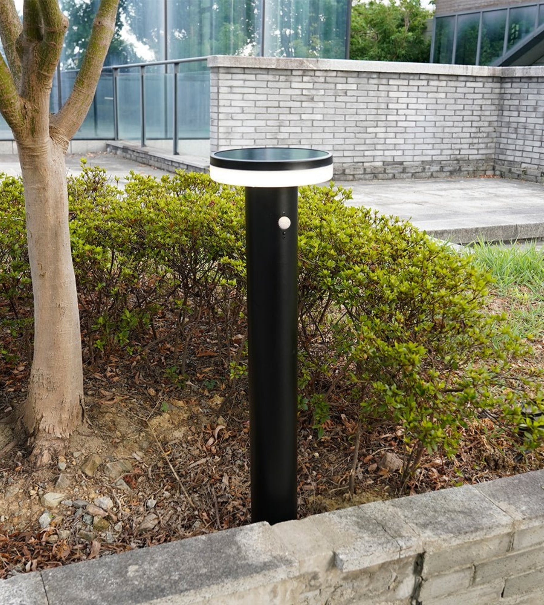 Lámpara exterior Led solaire noire ALTO - Detector de movimiento - 3 modos de iluminación de 150 a 1000 lúmenes - Lumihome