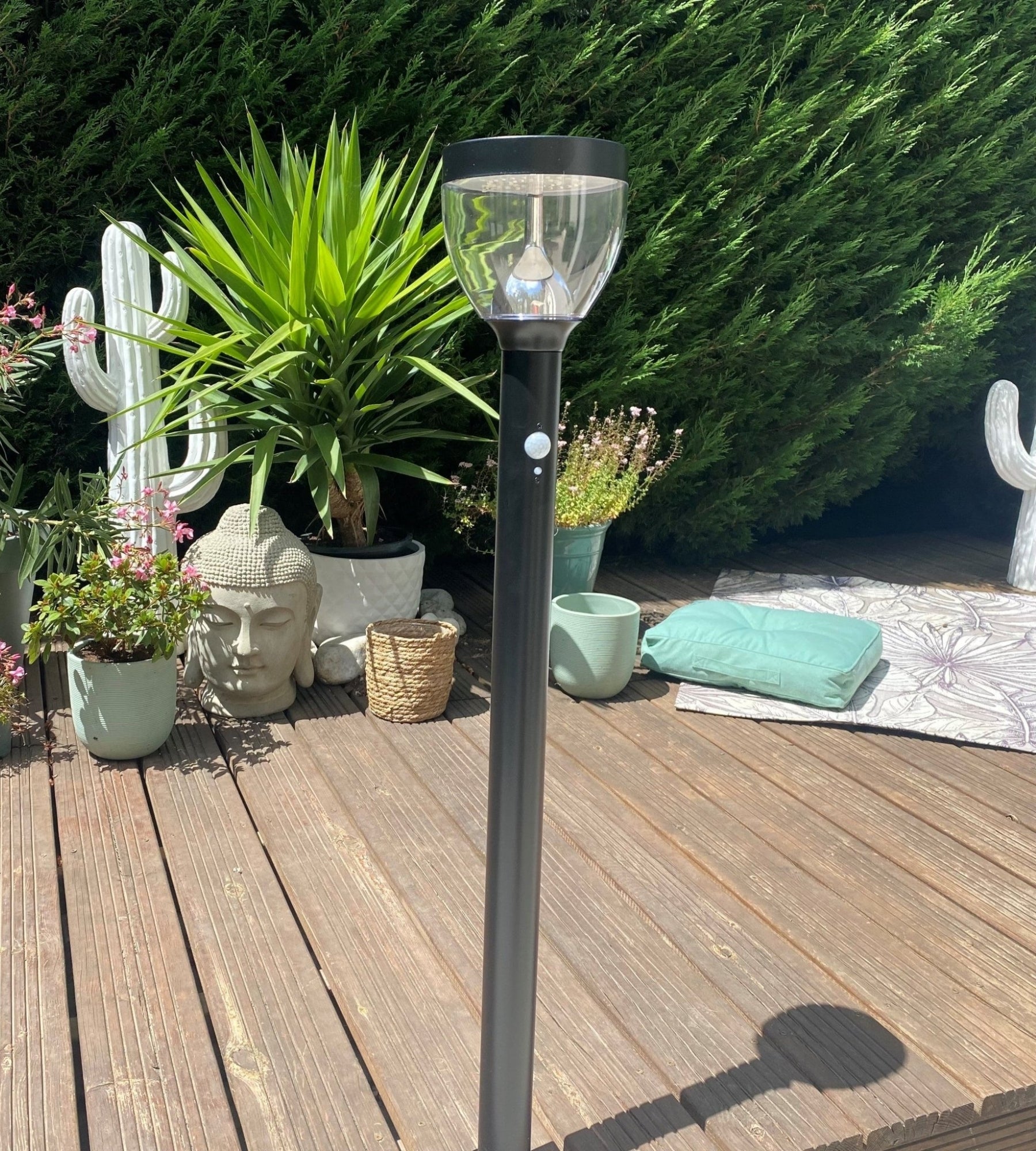 Lámpara exterior solar negra LUNA - Detector de movimiento - 3 modos de iluminación de 75 a 600 lúmenes