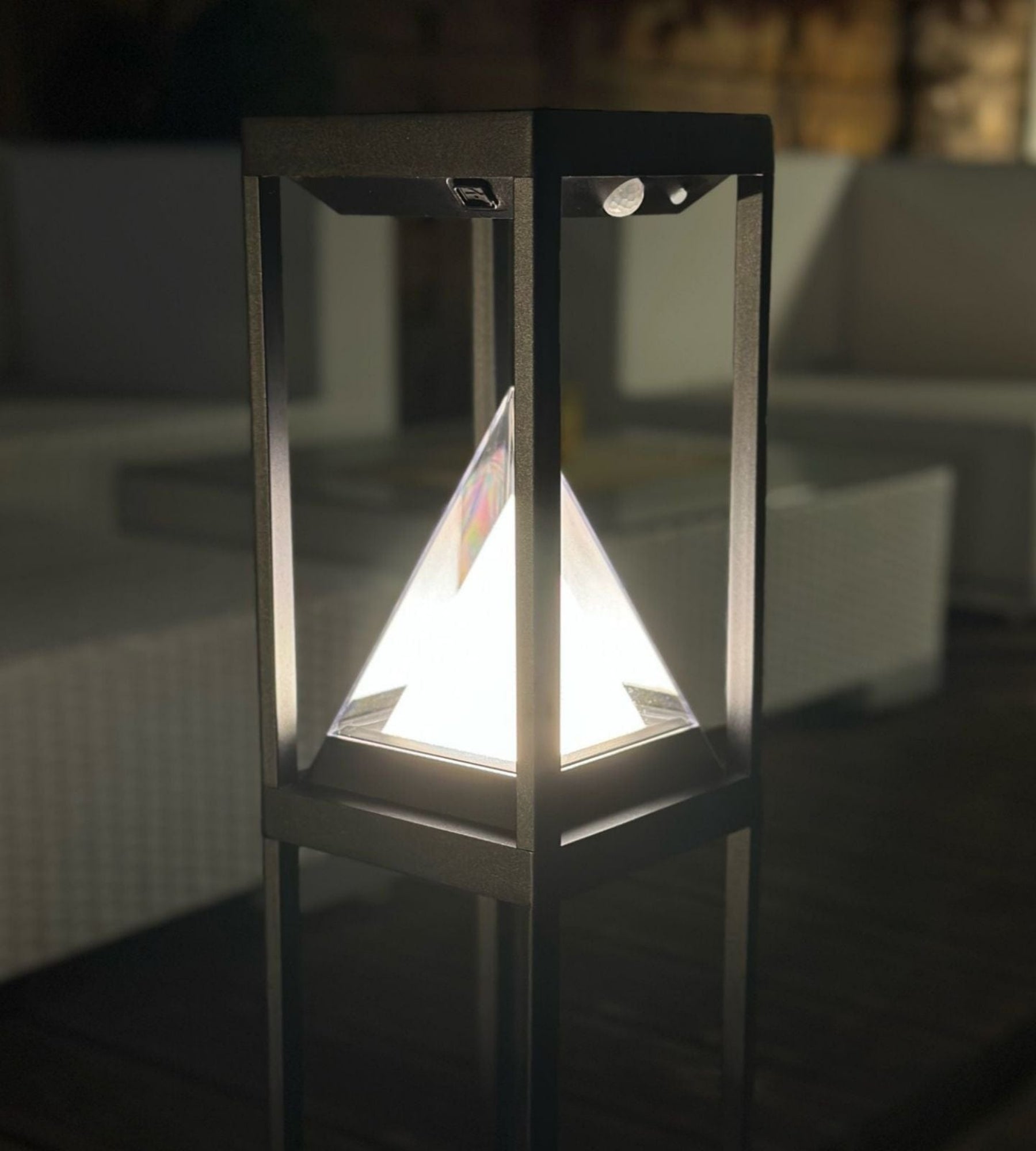 KEOPS lámpara solar LED de mesa - Detector de movimiento - 3 modos de iluminación de 75 a 600 lúmenes