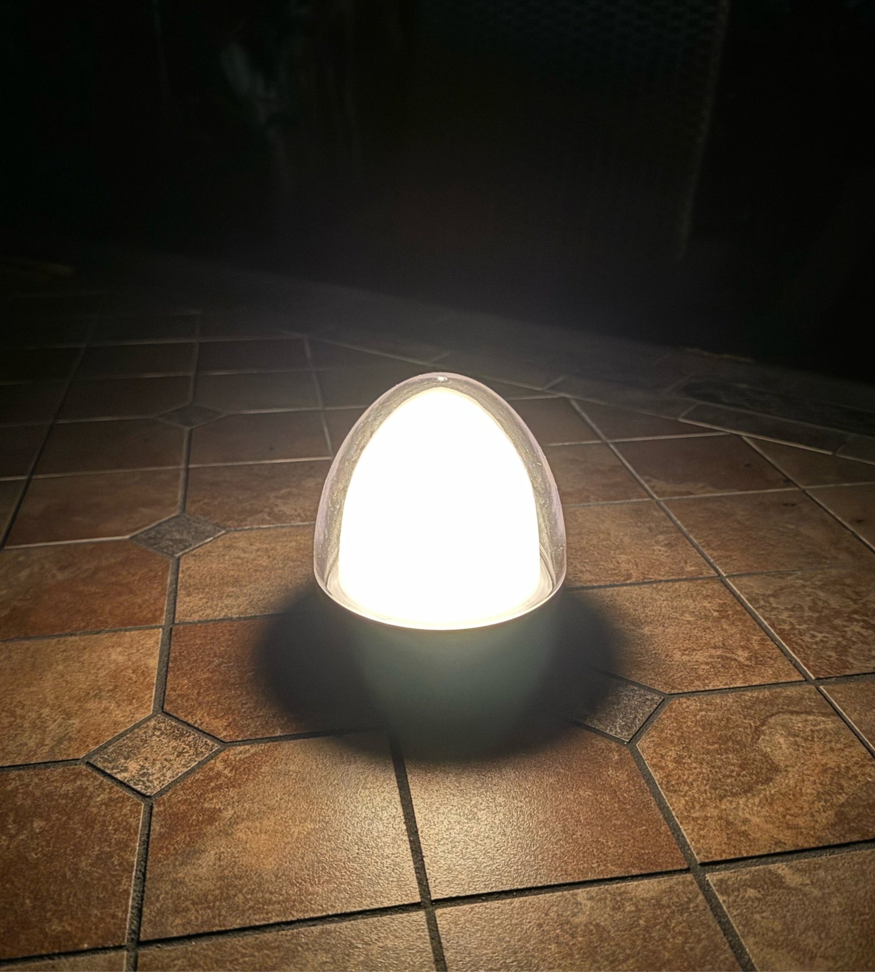 JOY Lámpara LED de sobremesa - Inalámbrica y usb - RGB+CCT - 40 a 400 lúmenes - Lumihome