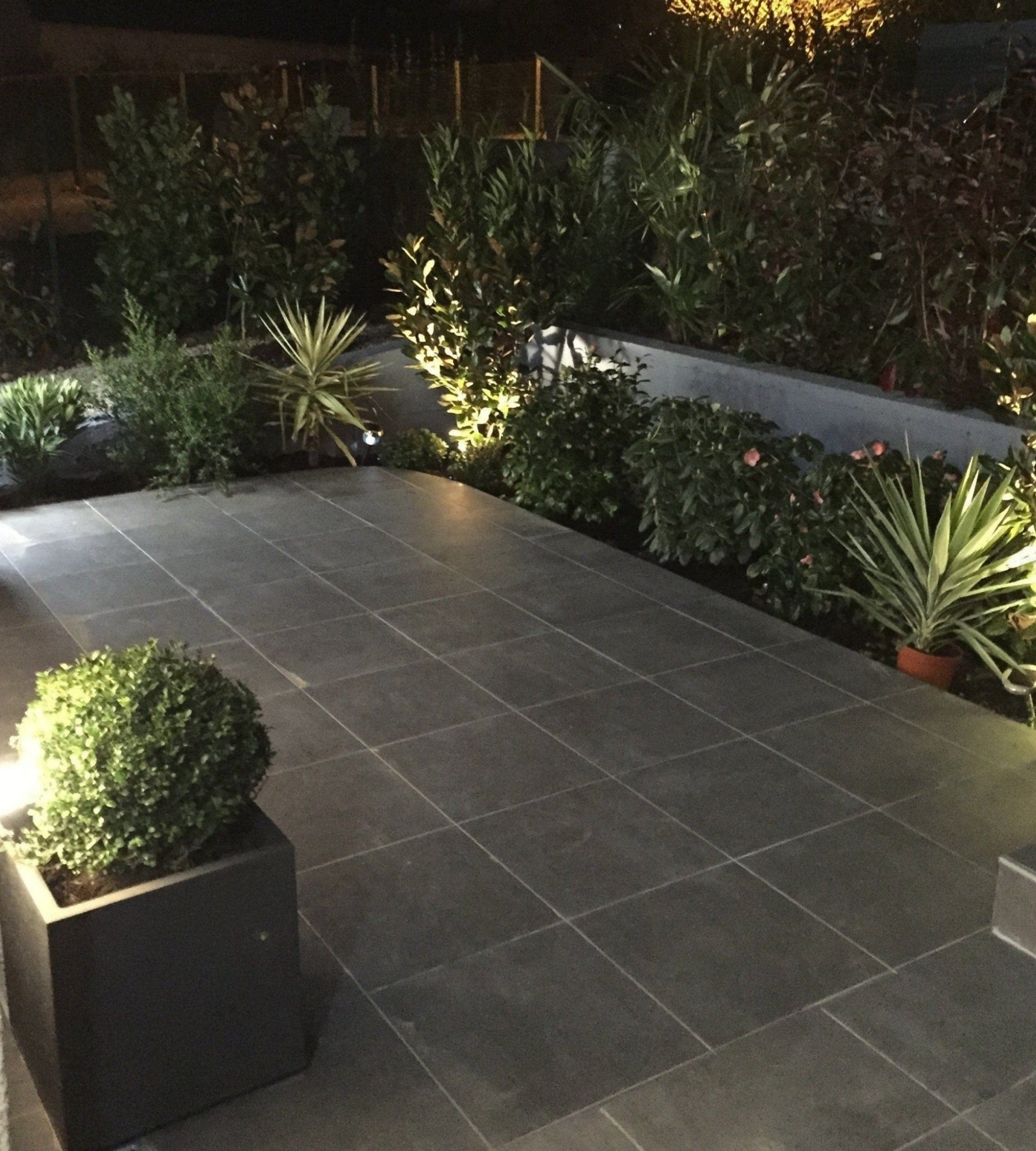 Lampada da palo per esterni GLP-10BC - 230V - Bianco caldo 3500k° - 900 lumen - Lumihome