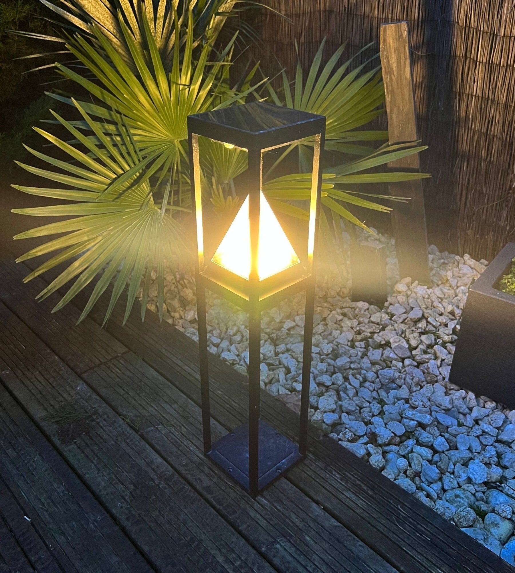 Candeeiro de mesa LED solar KEOPS - Detetor de movimento - 3 modos de iluminação de 75 a 600 lúmens - Lumihome