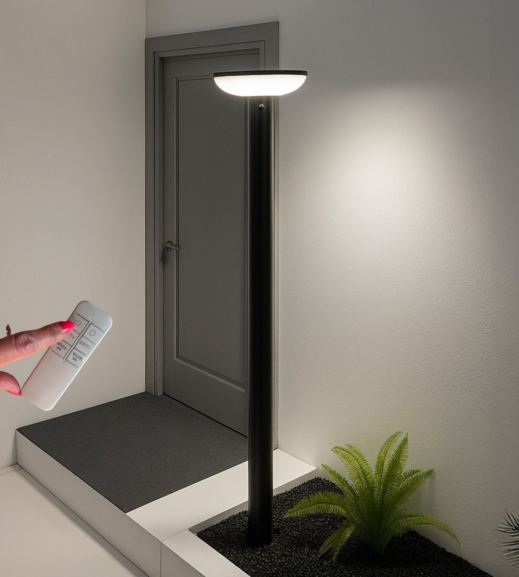 Lampadaire solaire HALO+ Télécommandable et Détection de mouvements