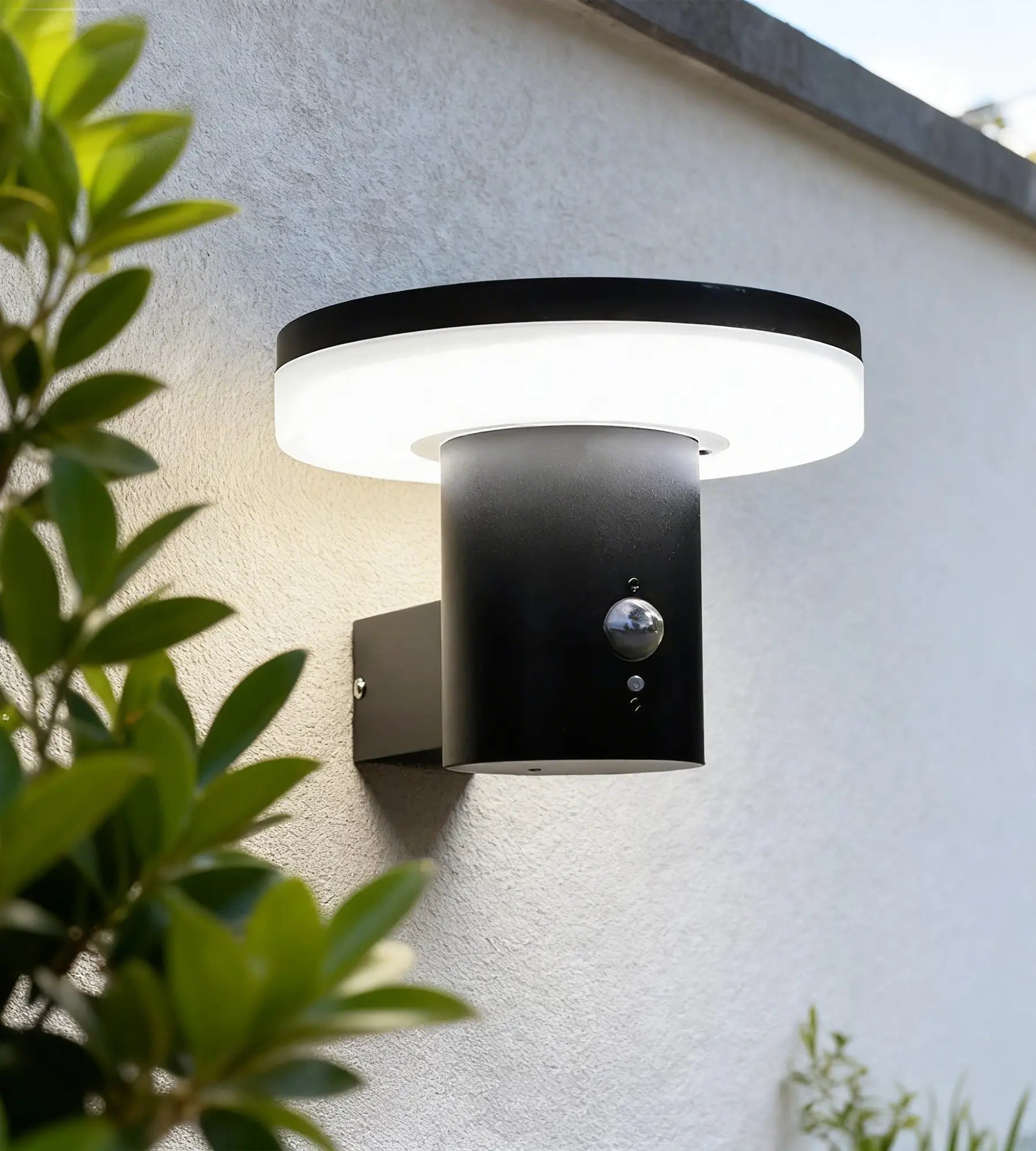 Applique Led solaire ALTO - Détecteur de mouvements - 3 modes d'éclairage 150 à 1000 lumens - Lumihome