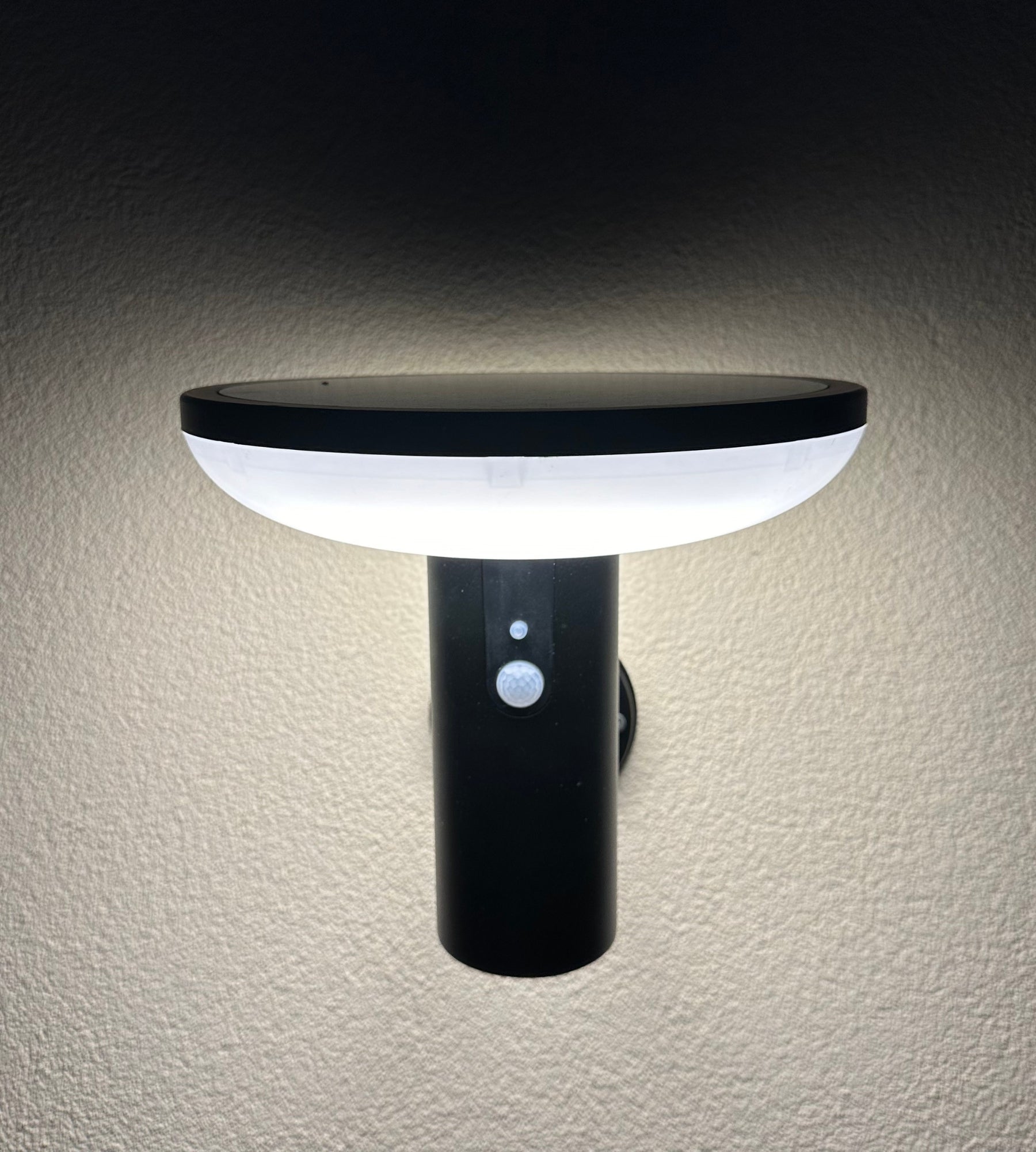Applique Led solaire HALO - Détecteur de mouvements - 3 modes d'éclairages 100 à 1000 lumens - Lumihome