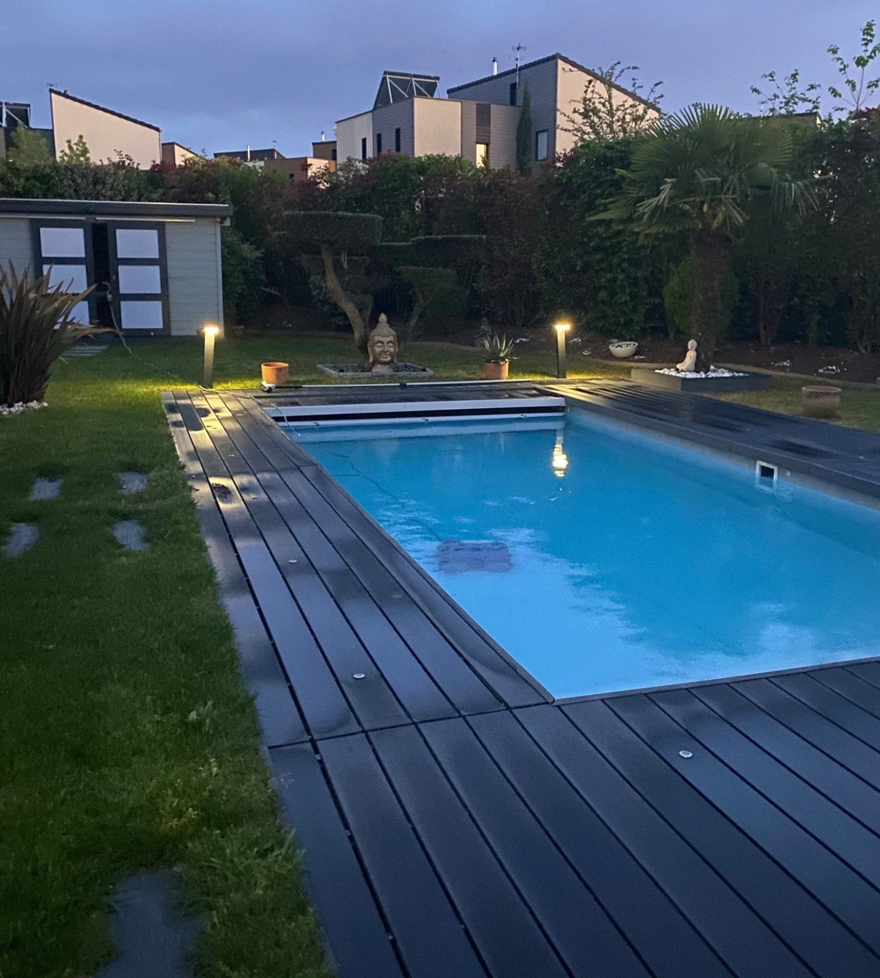 Borne Led anthracite Venus - 12V AC - 1000 lumens - Spécial abords de piscine
