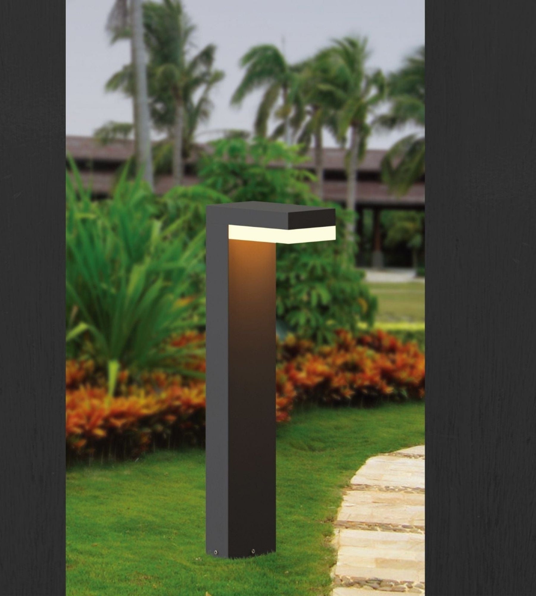 Borne Led anthracite Venus - 12V AC - 1000 lumens - Spécial abords de piscine