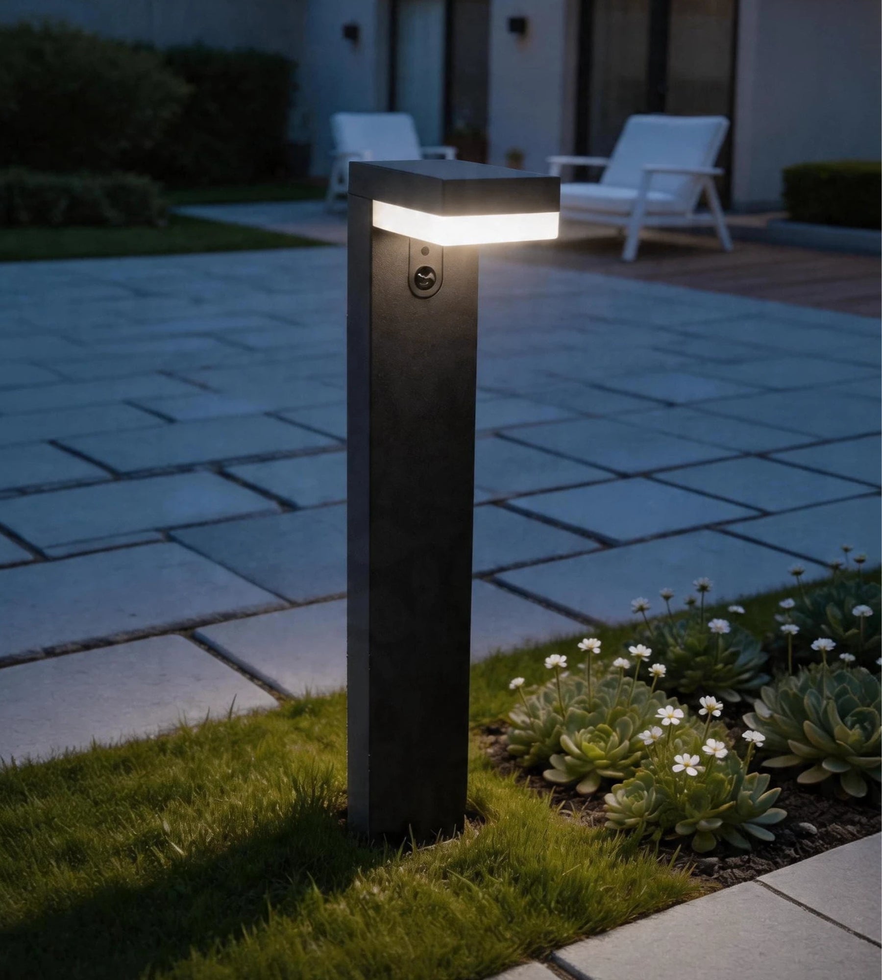 Borne Led Solaire VENUS noire - Détecteur de mouvements - 3 modes d'éclairage 100 à 1000 lumens