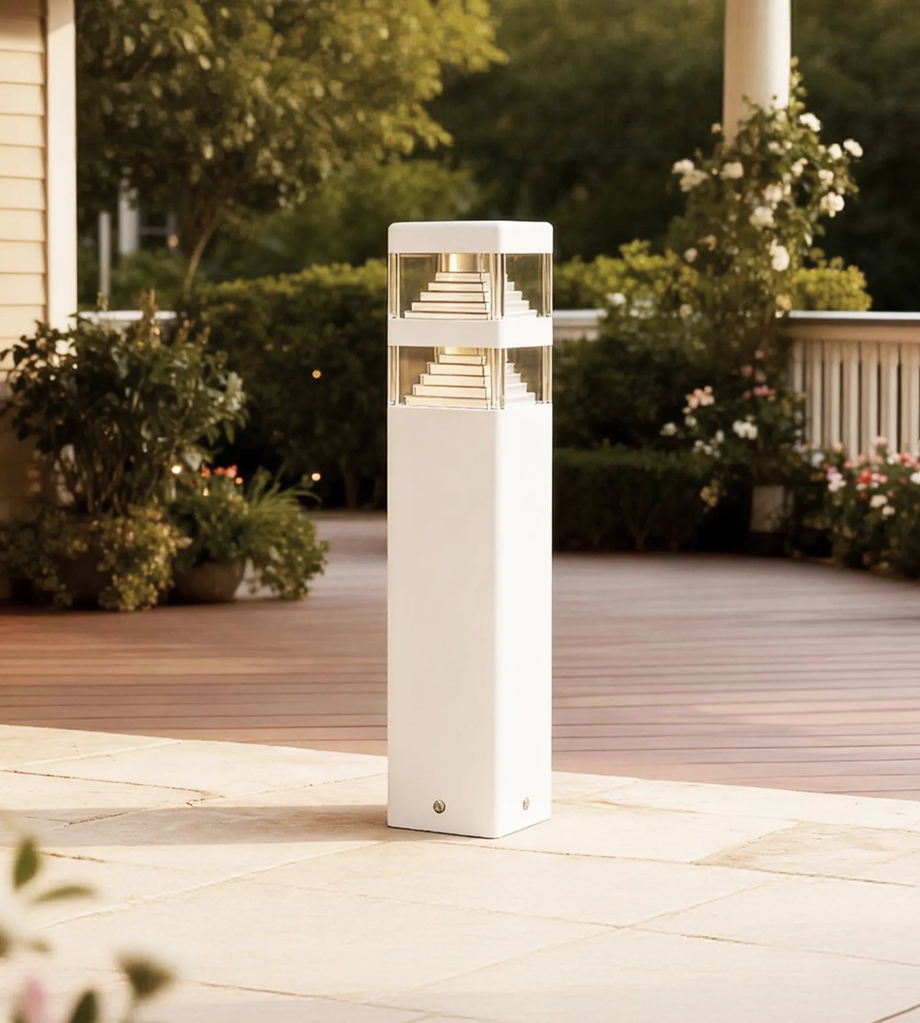 Borne Pyramide 1000 lumens - 32 leds - 230V - Lumihome