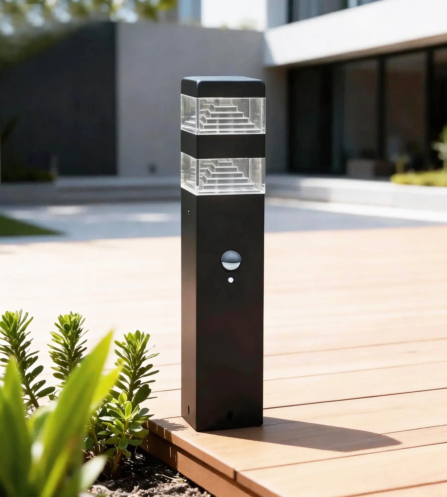 Borne Pyramide 1000 lumens avec détecteur - Lumihome