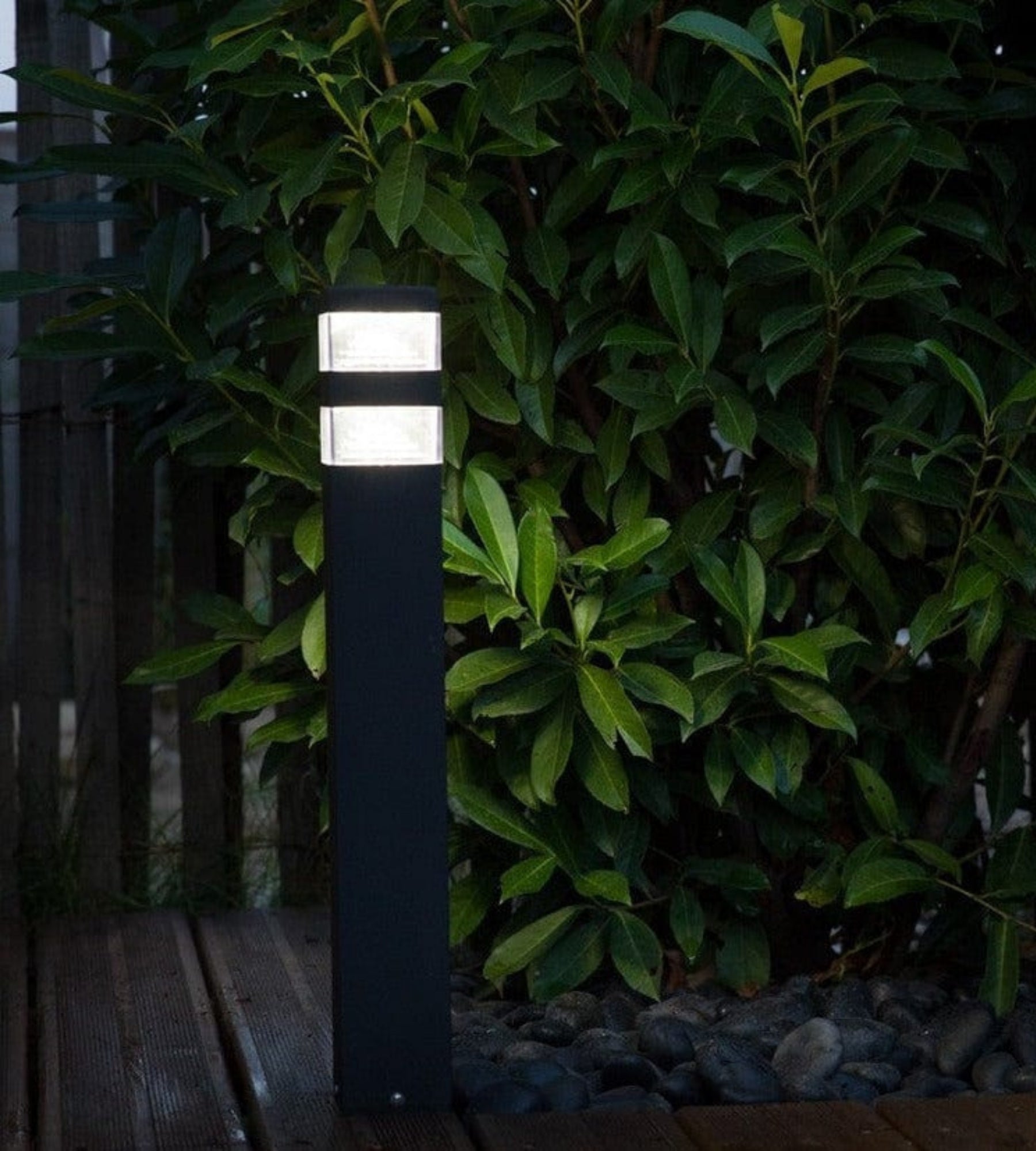 Borne Pyramide 32 Leds - 230V - 1000 lumens - Lumihome