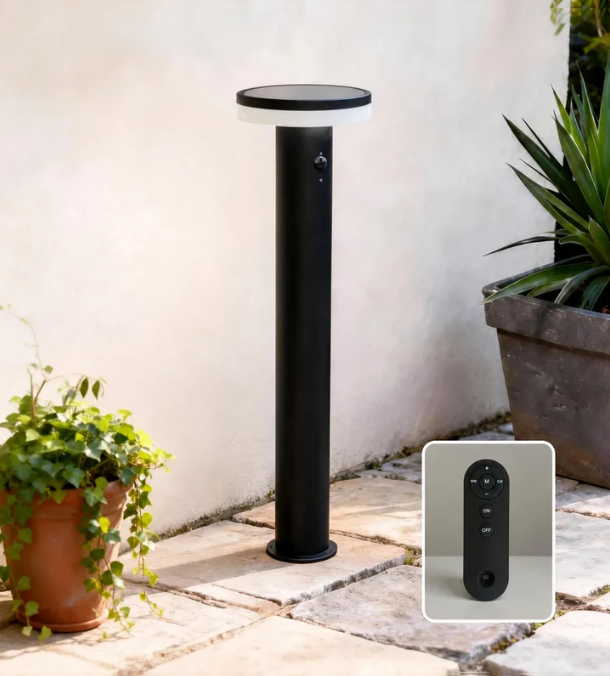 Borne solaire extérieure LED ALTO+ télécommandable avec détecteur - 3 modes d'éclairage 150 à 1000 lumens