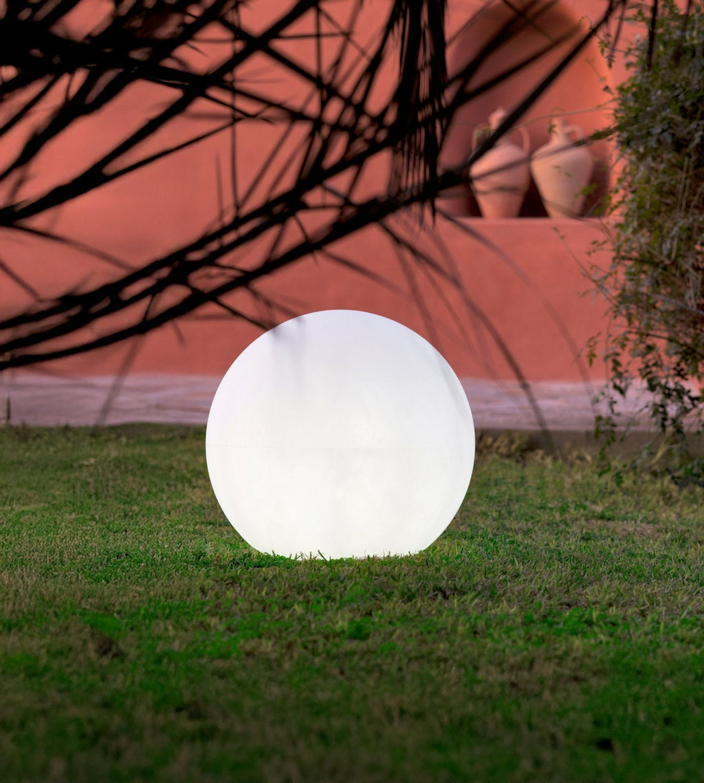 Boule lumineuse rechargeable USB et solaire BULY - RGB+CCT télécommandable - Extérieur et Intérieur