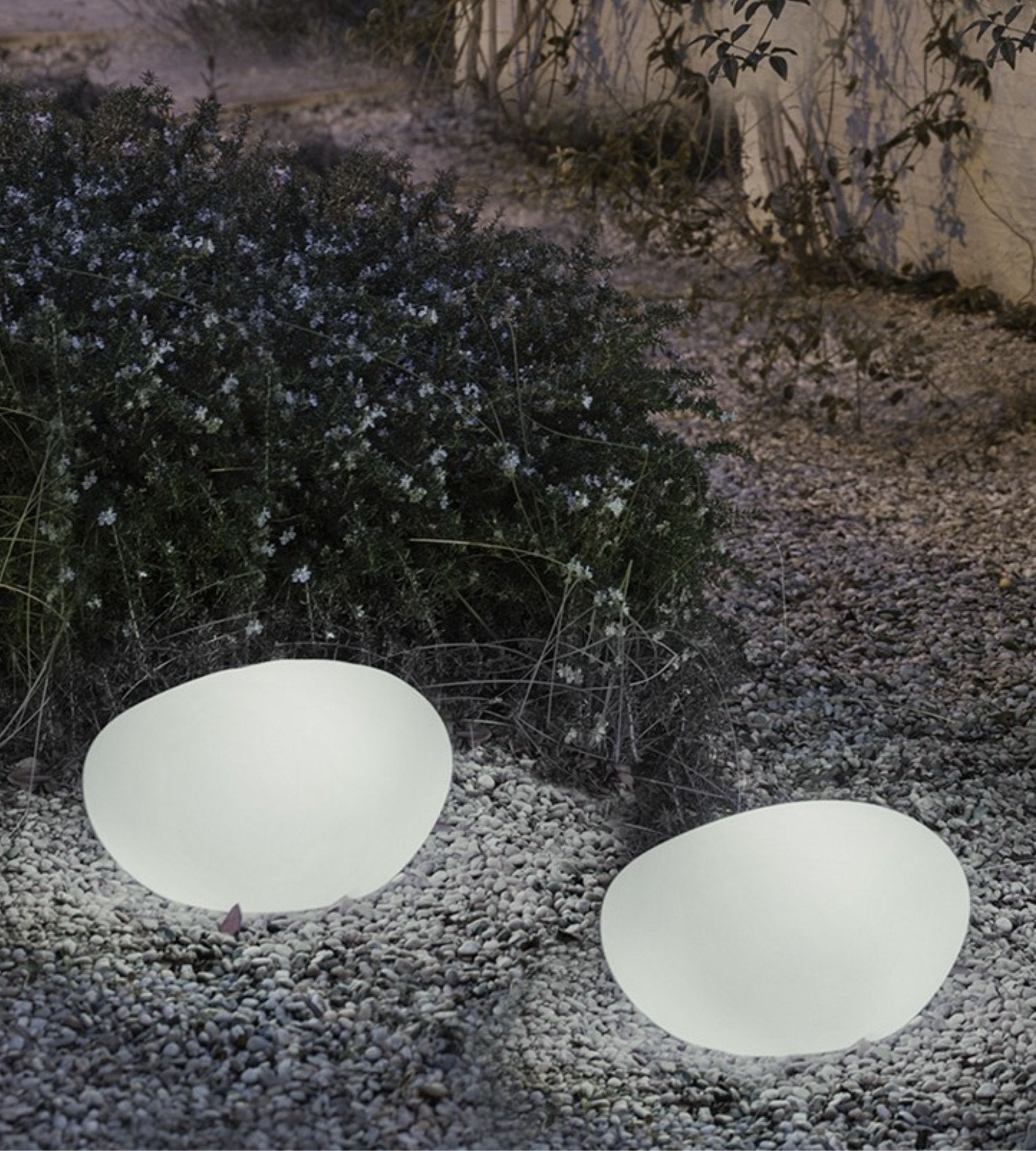 Galet lumineux solaire et rechargeable PETRA - RGB+CCT télécommandable - Détecteur crépusculaire - Lumihome