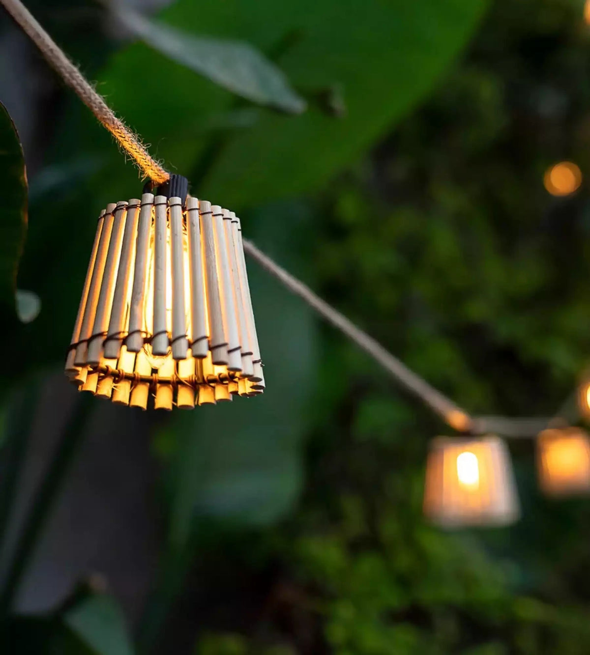 Guirlande lumineuse solaire OKINAWA - Style bois asiatique - 10 lampes - Lumihome