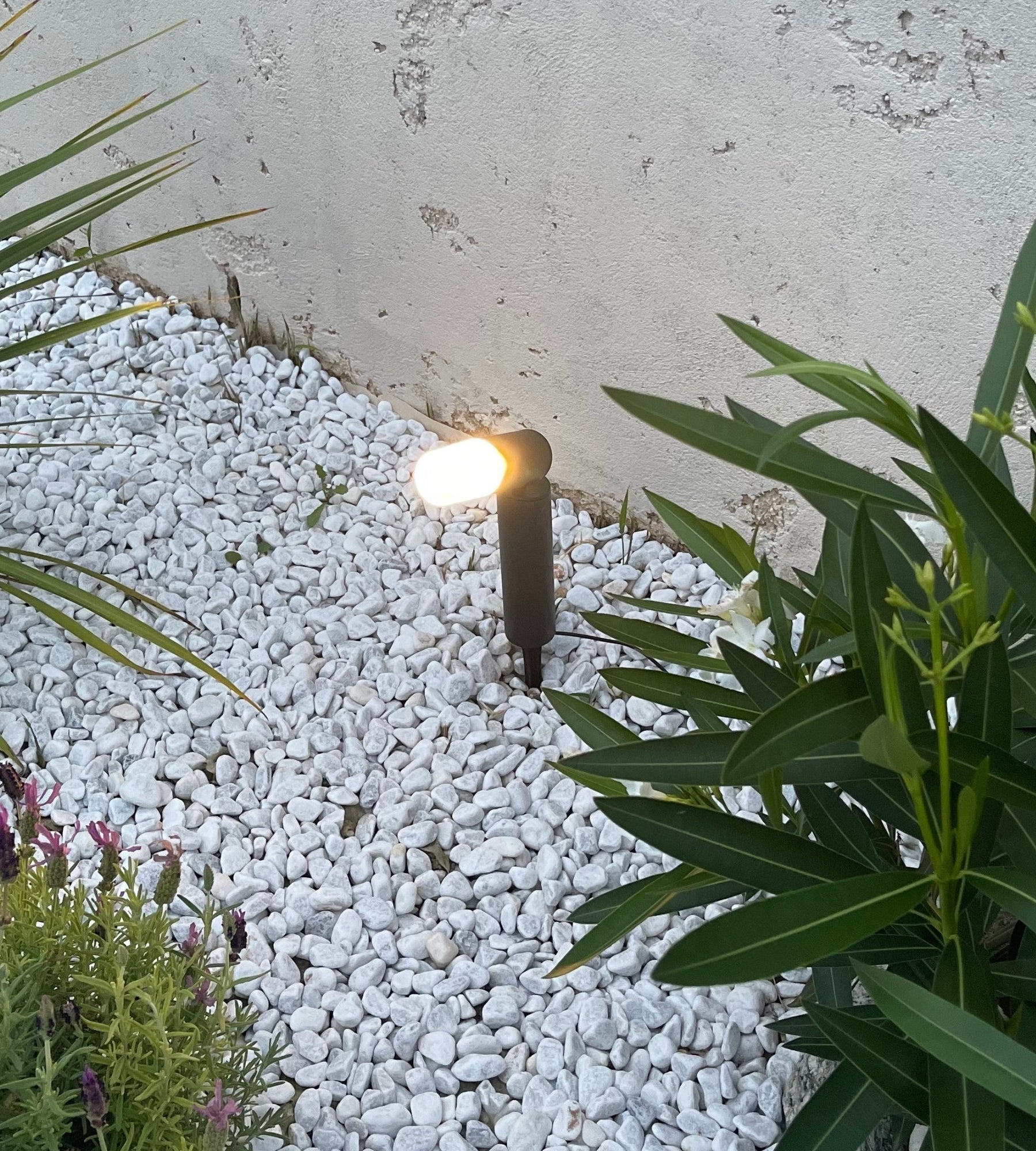 Kit de 2 spots piquets solaires RUBY - Lumihome
