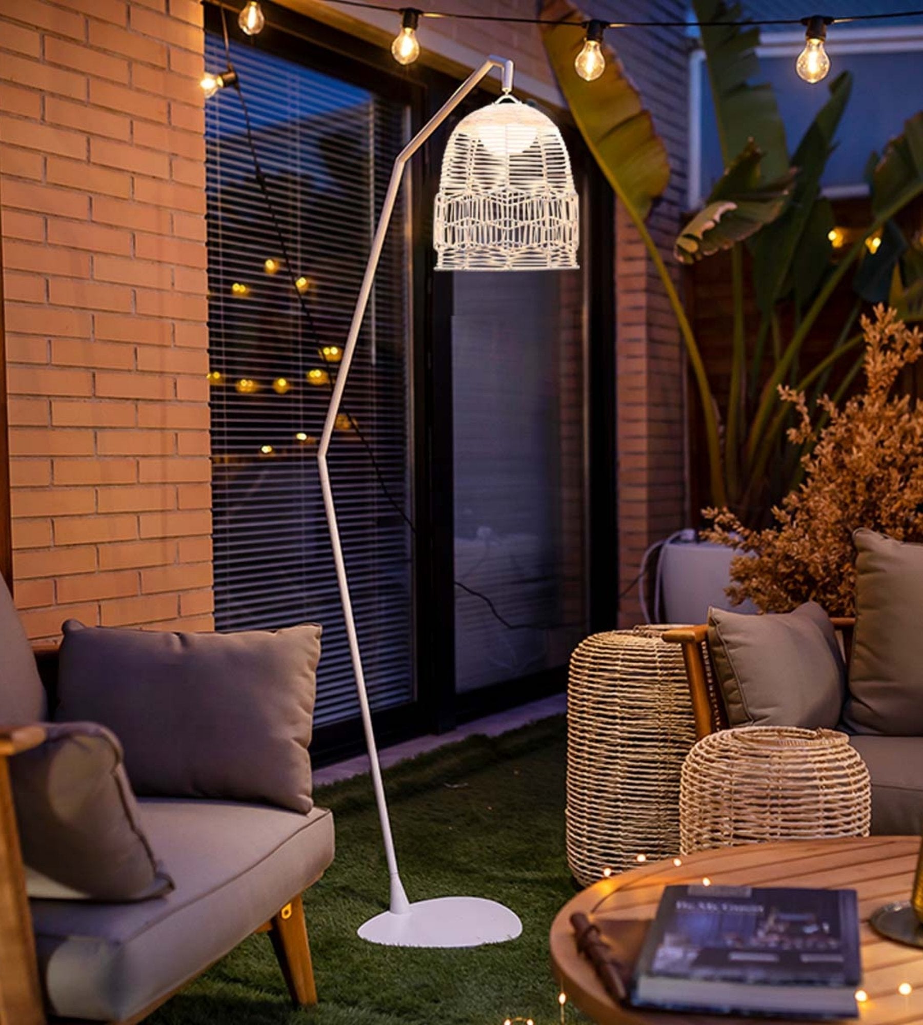 Lampadaire rechargeable avec abat - jour SANTORINI - Design Méditerranéen - Extérieur et Intérieur - Lumihome