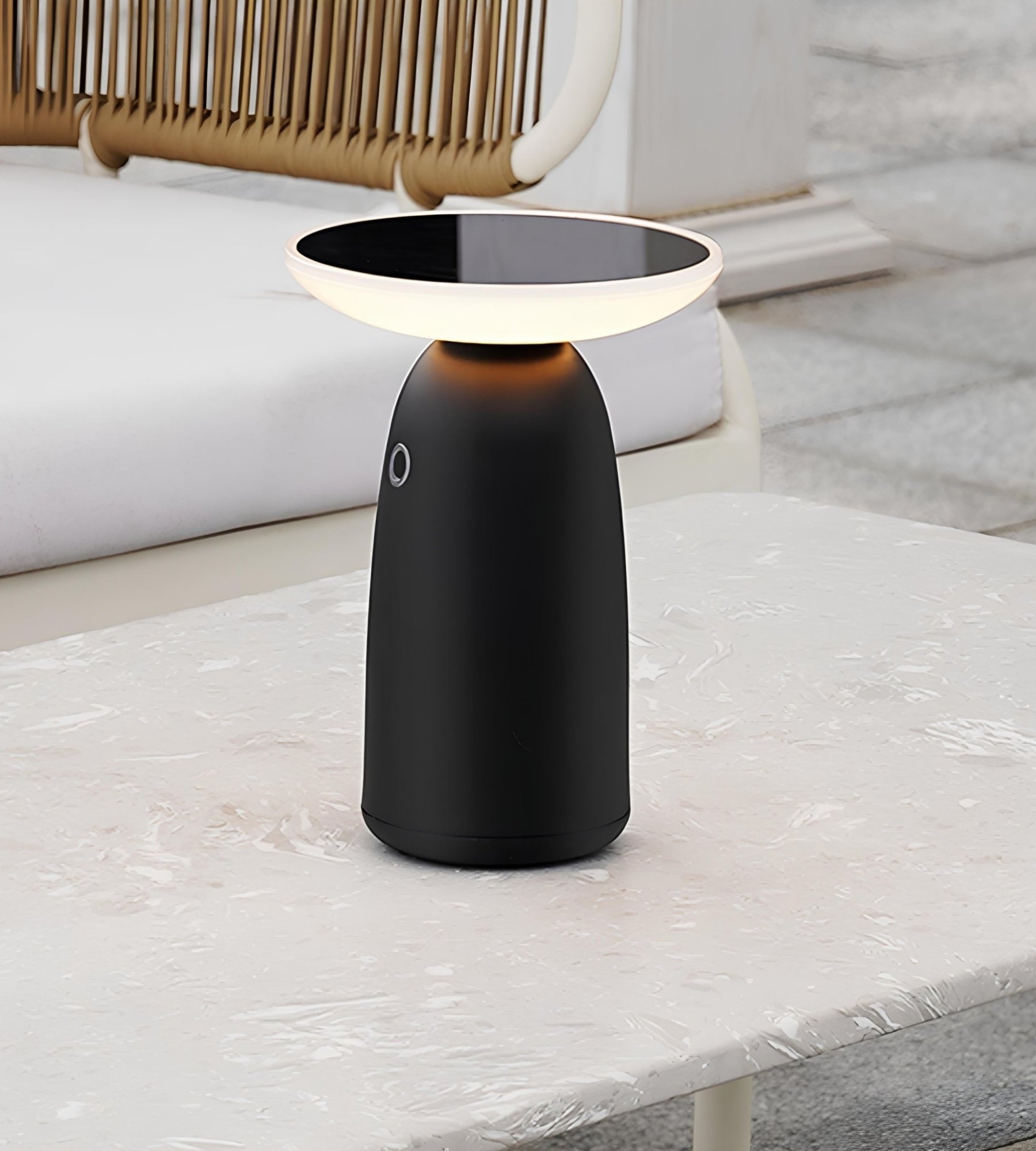Lampe de table Led solaire noire HALO - 2 modes d'éclairage 100 à 1000 lumens - 4000K - Prise USB - C - Lumihome
