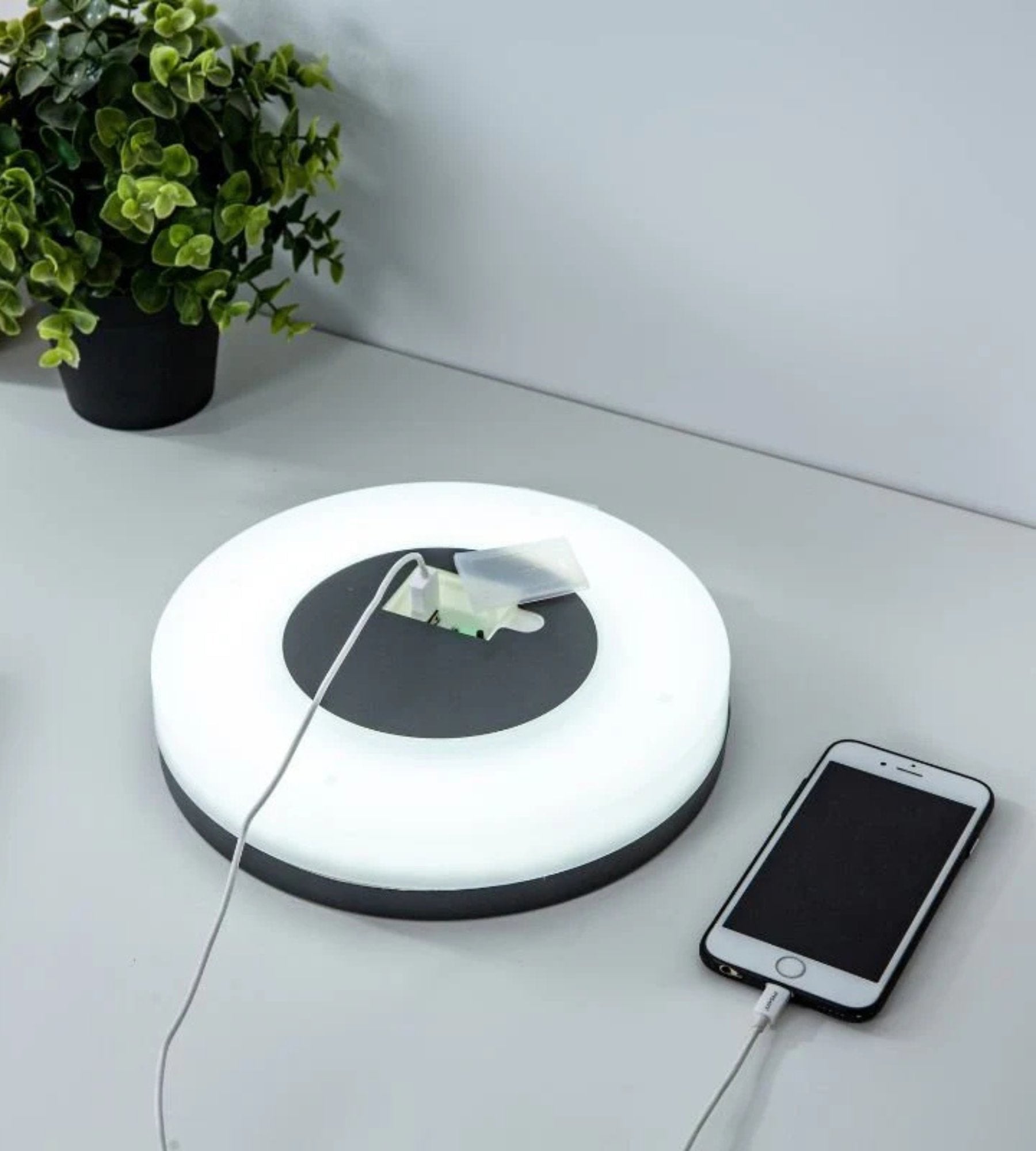 Lampe de table Led solaire NOMADE ronde - Batterie externe pour téléphone - Lumihome