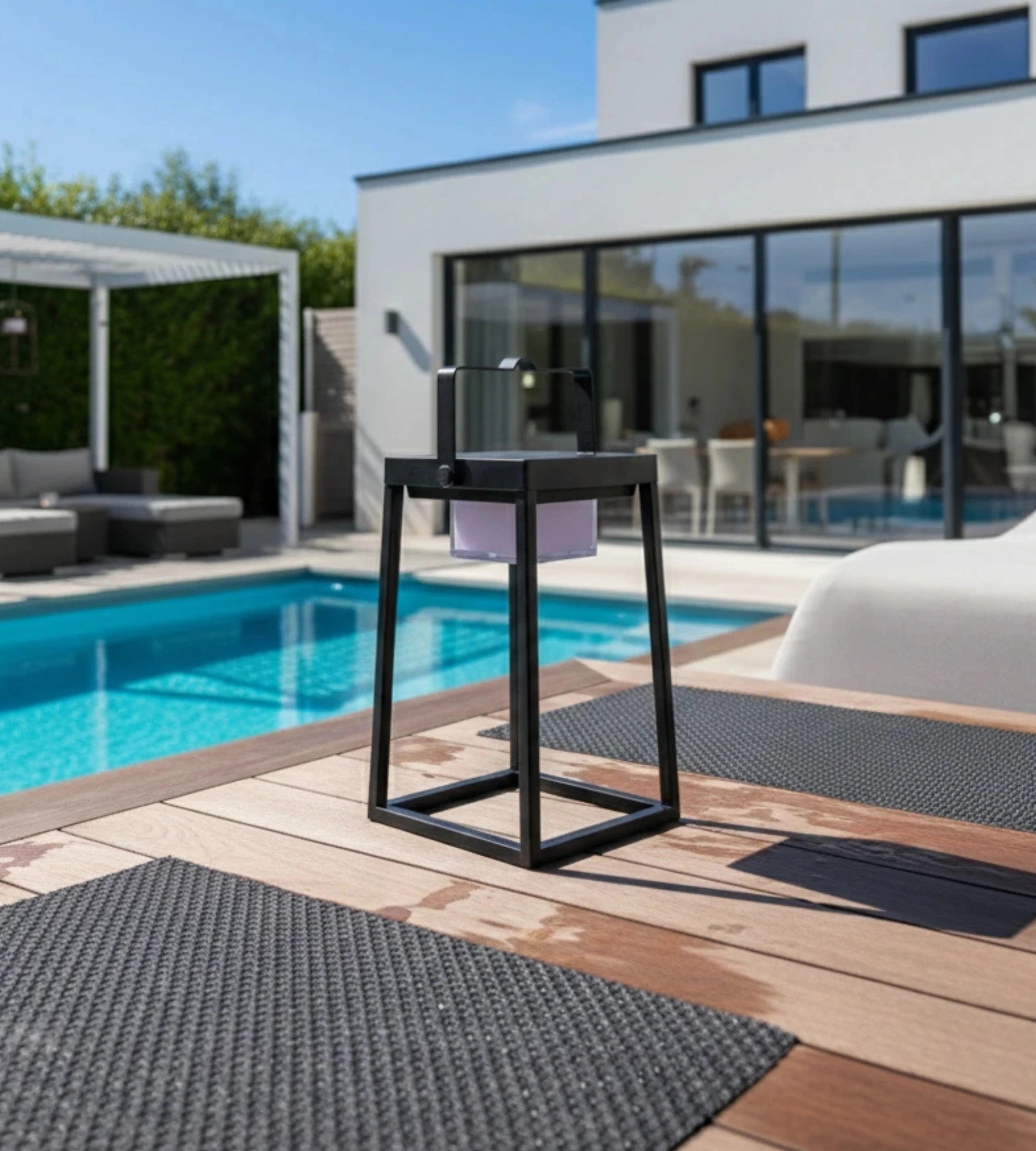 Lanterne Led solaire & Usb connectée EVADE - RGB+CCT - Pilotable avec smartphone - Intérieur & Extérieur - Lumihome