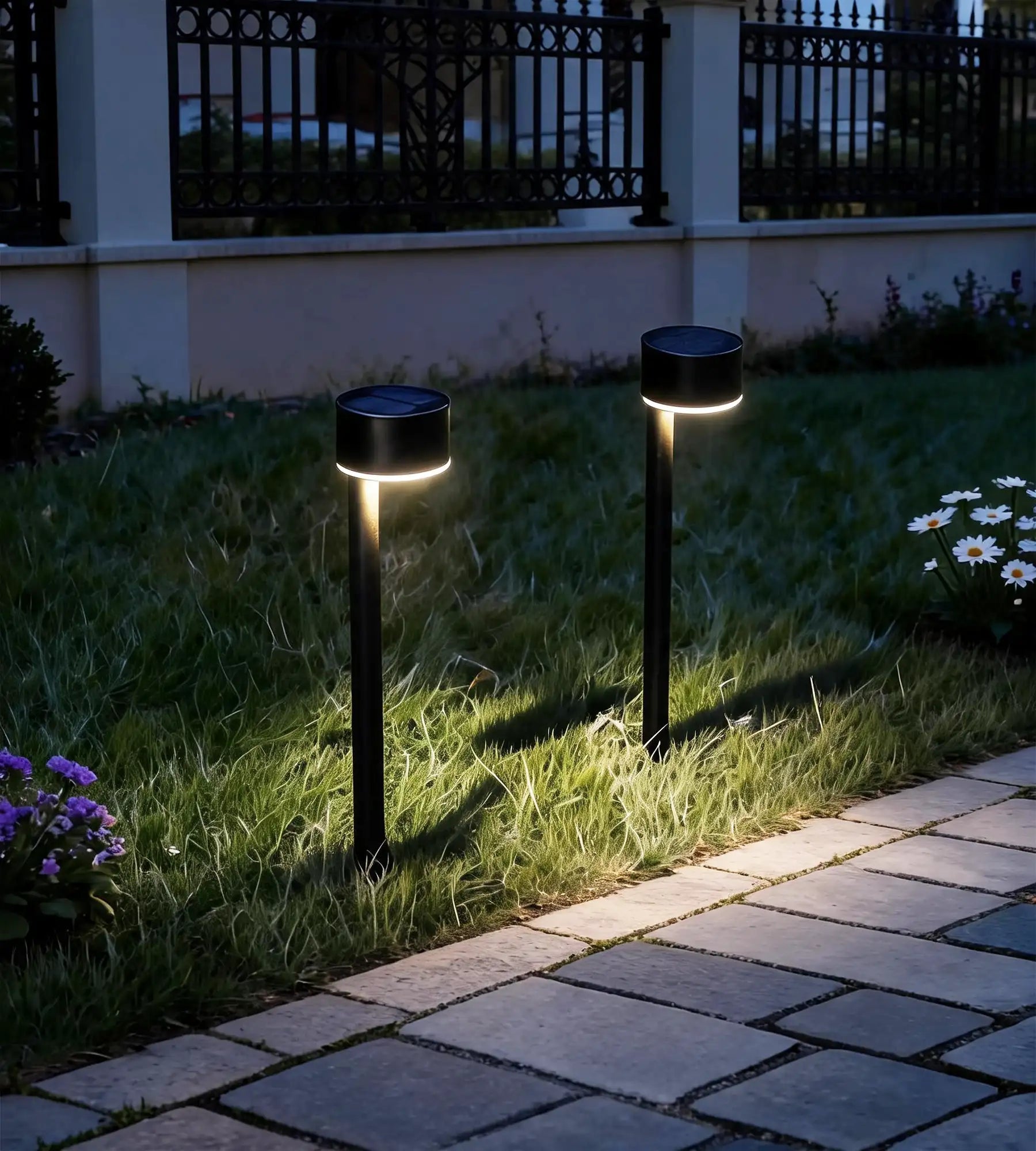 Pack x 2 Balise Led solaire QUEEN 30cm - À planter - 100 lumens - Lumihome